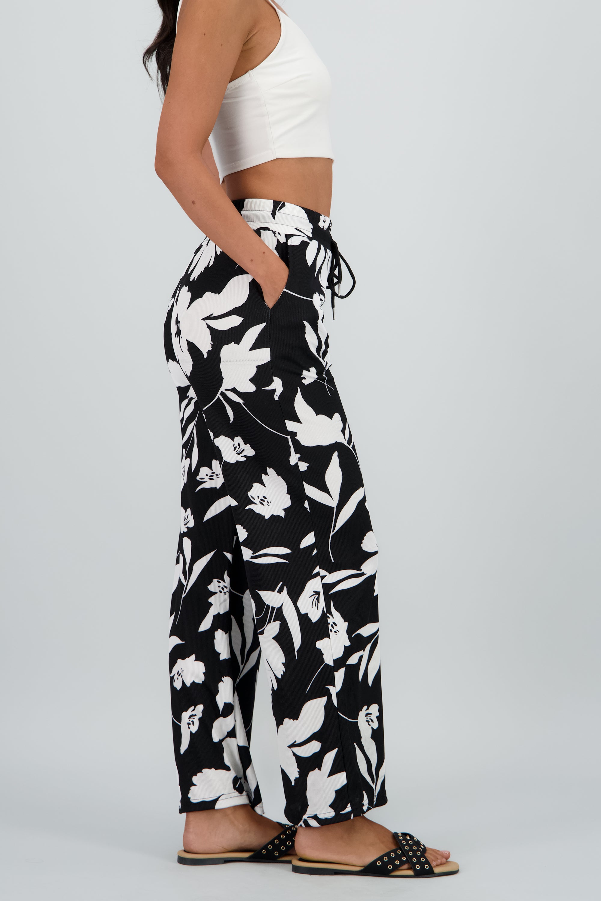 Pantalon amplio flores NEGRO COMBO