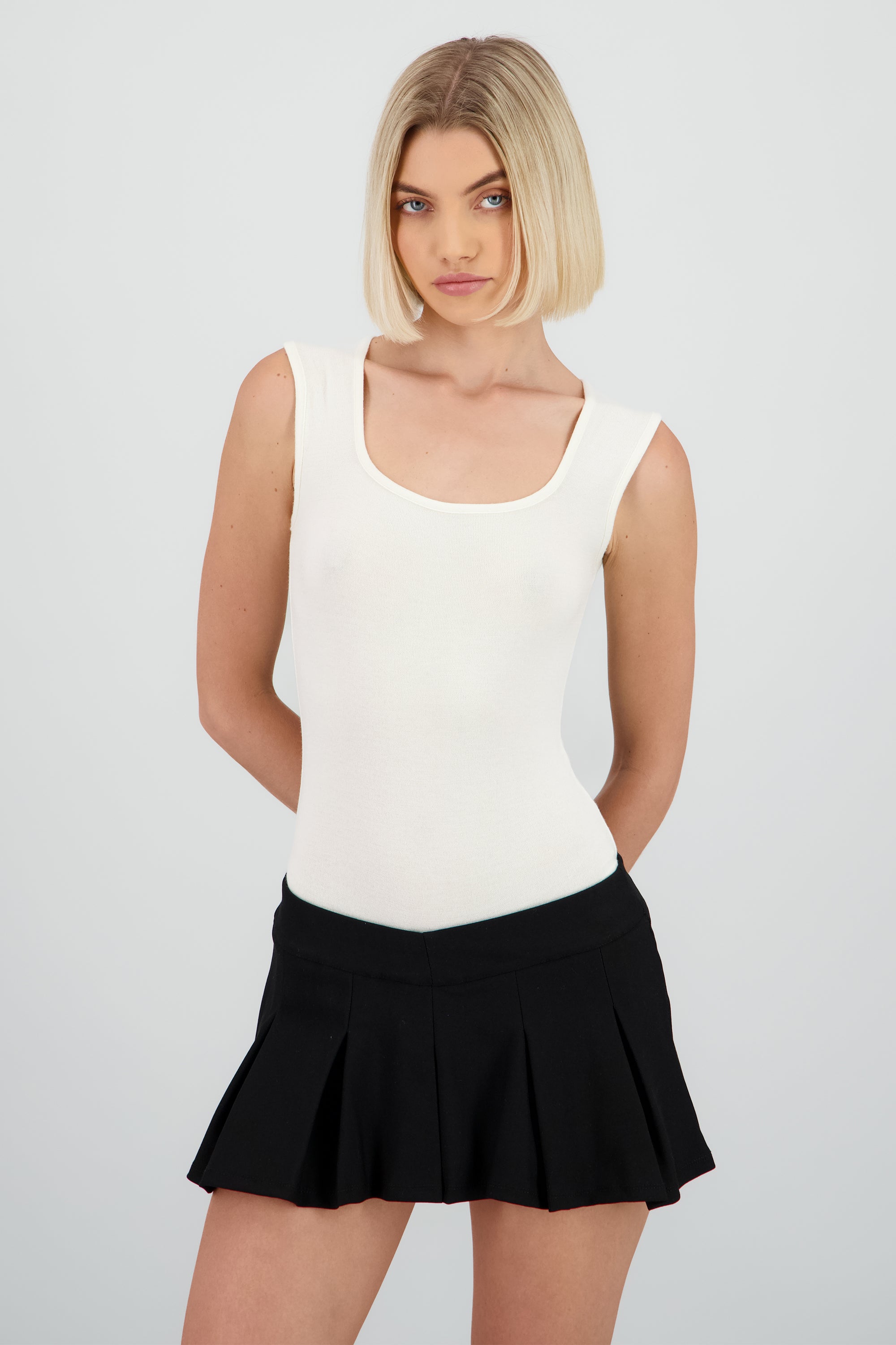 Body tejido escote cuadrado HUESO