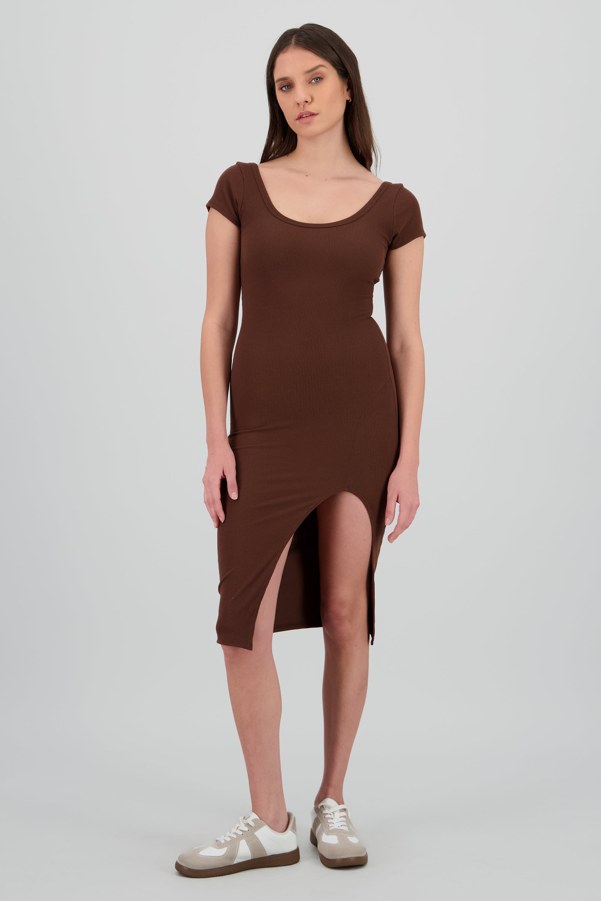 Vestido midi manga corta rib CAFE OBSCURO