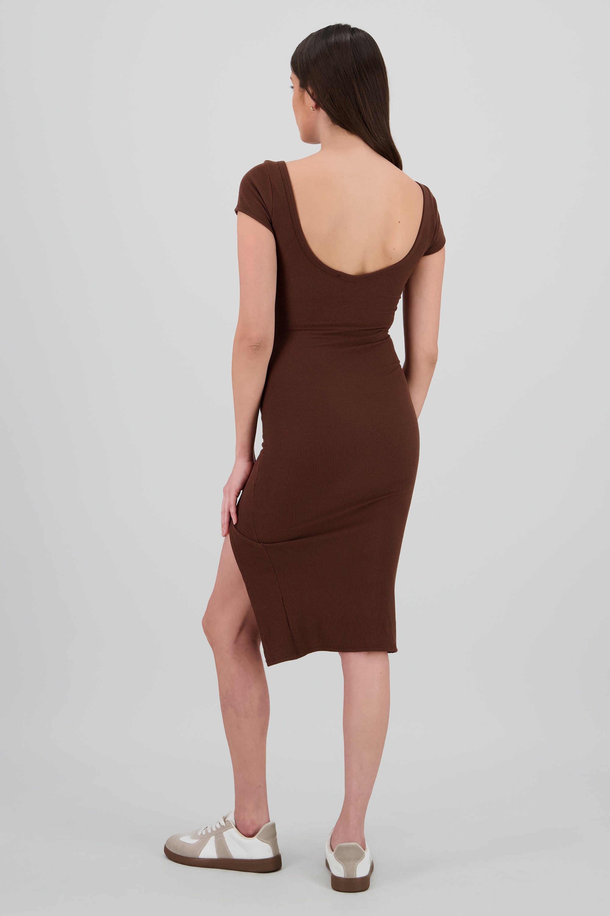 Vestido midi manga corta rib CAFE OBSCURO