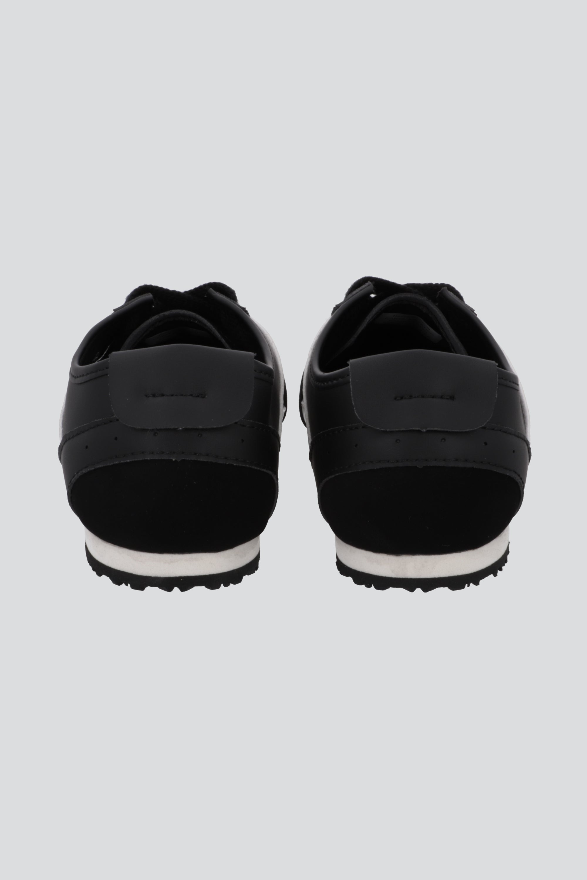 Tenis suela delgada monocolor ondas NEGRO