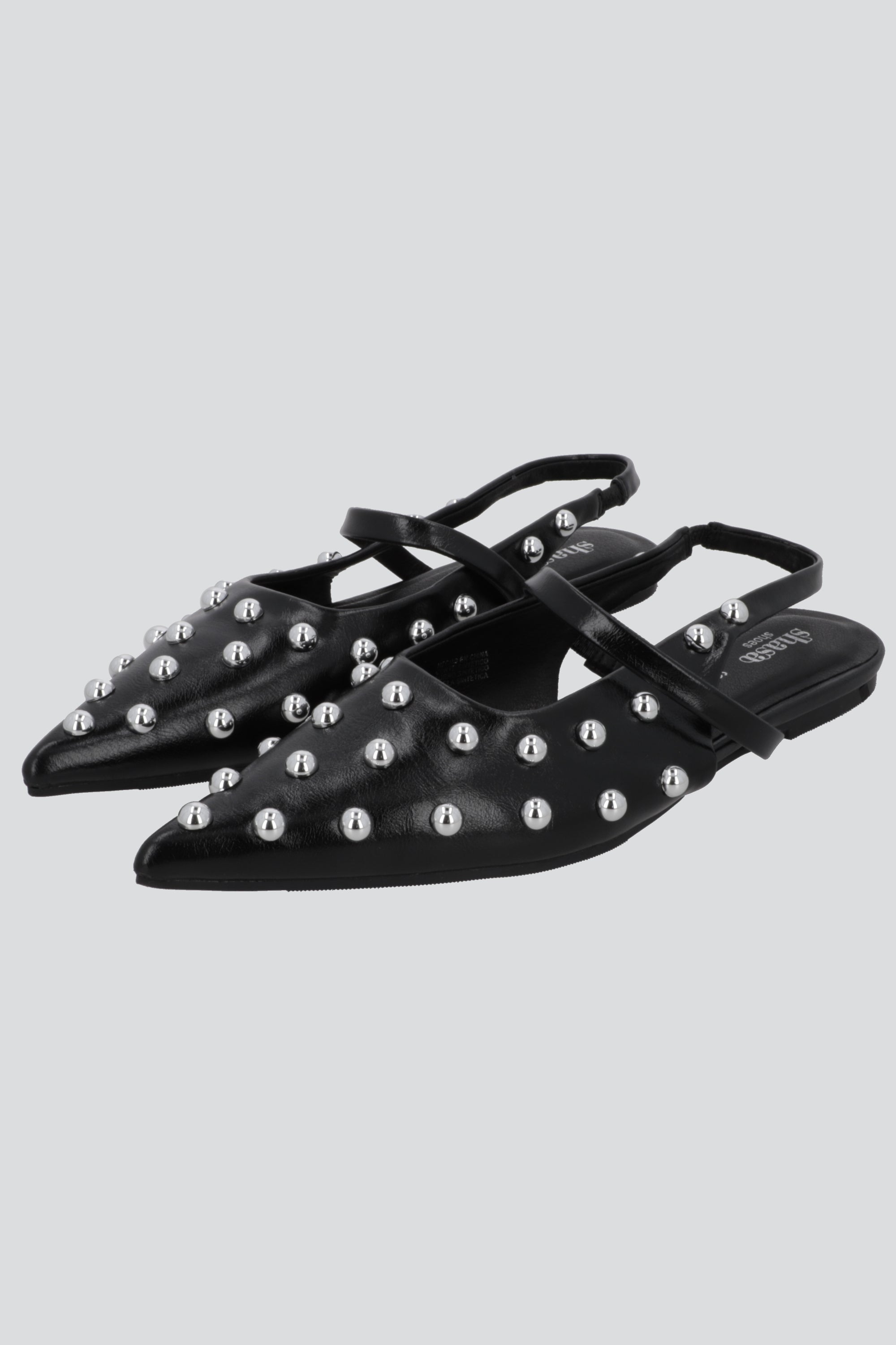 Flat pointy studs redondos NEGRO