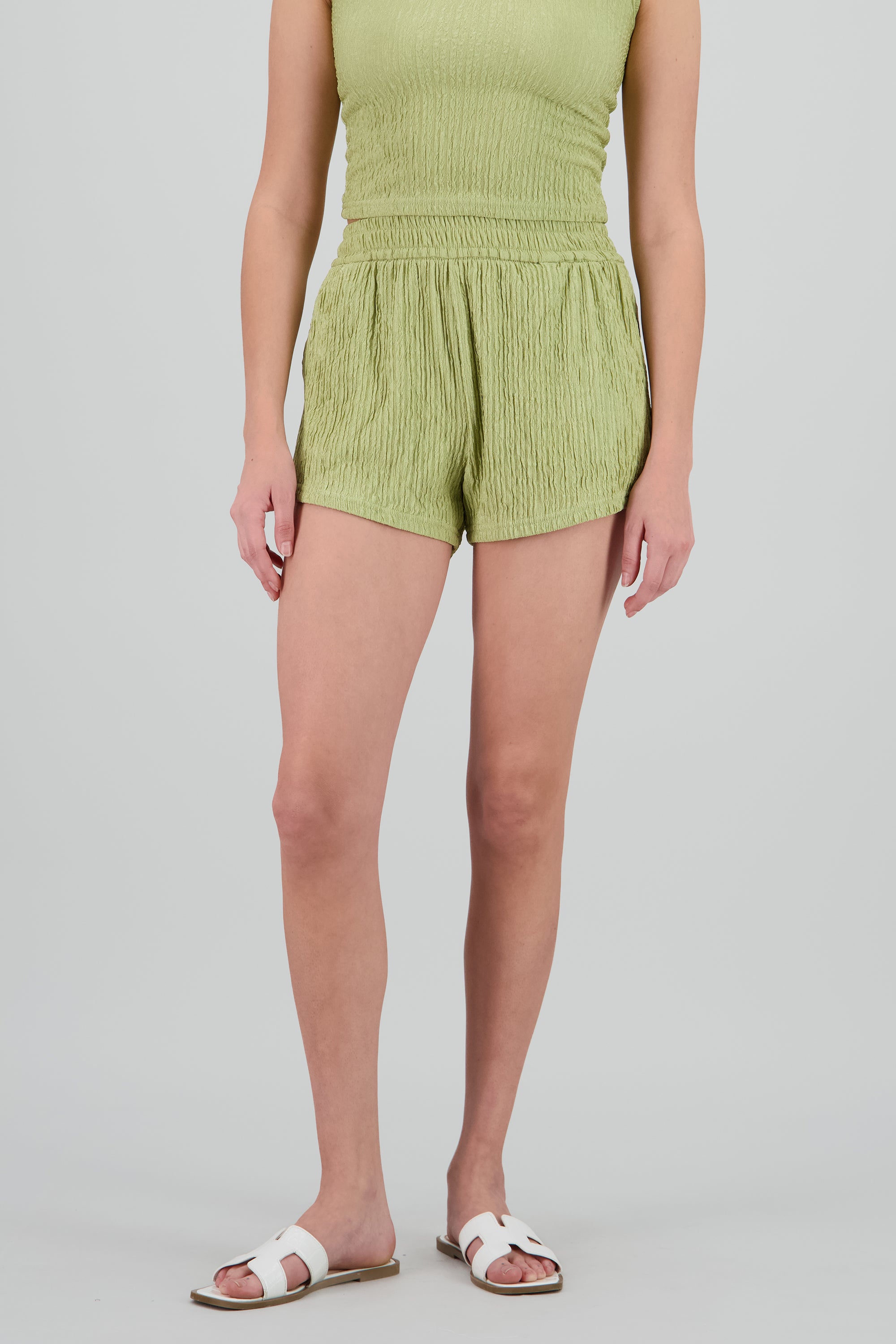 Short bolsas textura VERDE