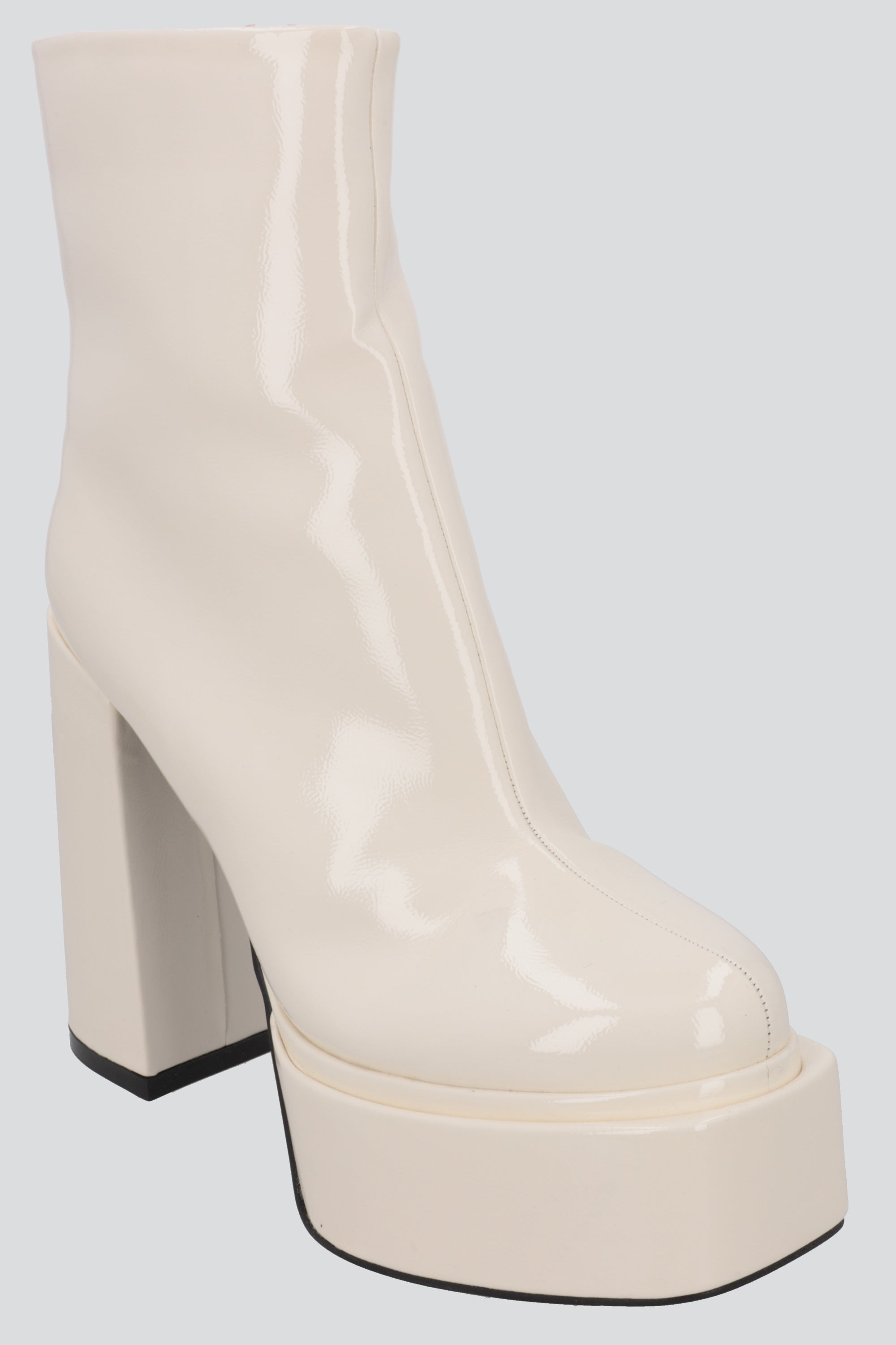 Botin charol mega plataforma HUESO