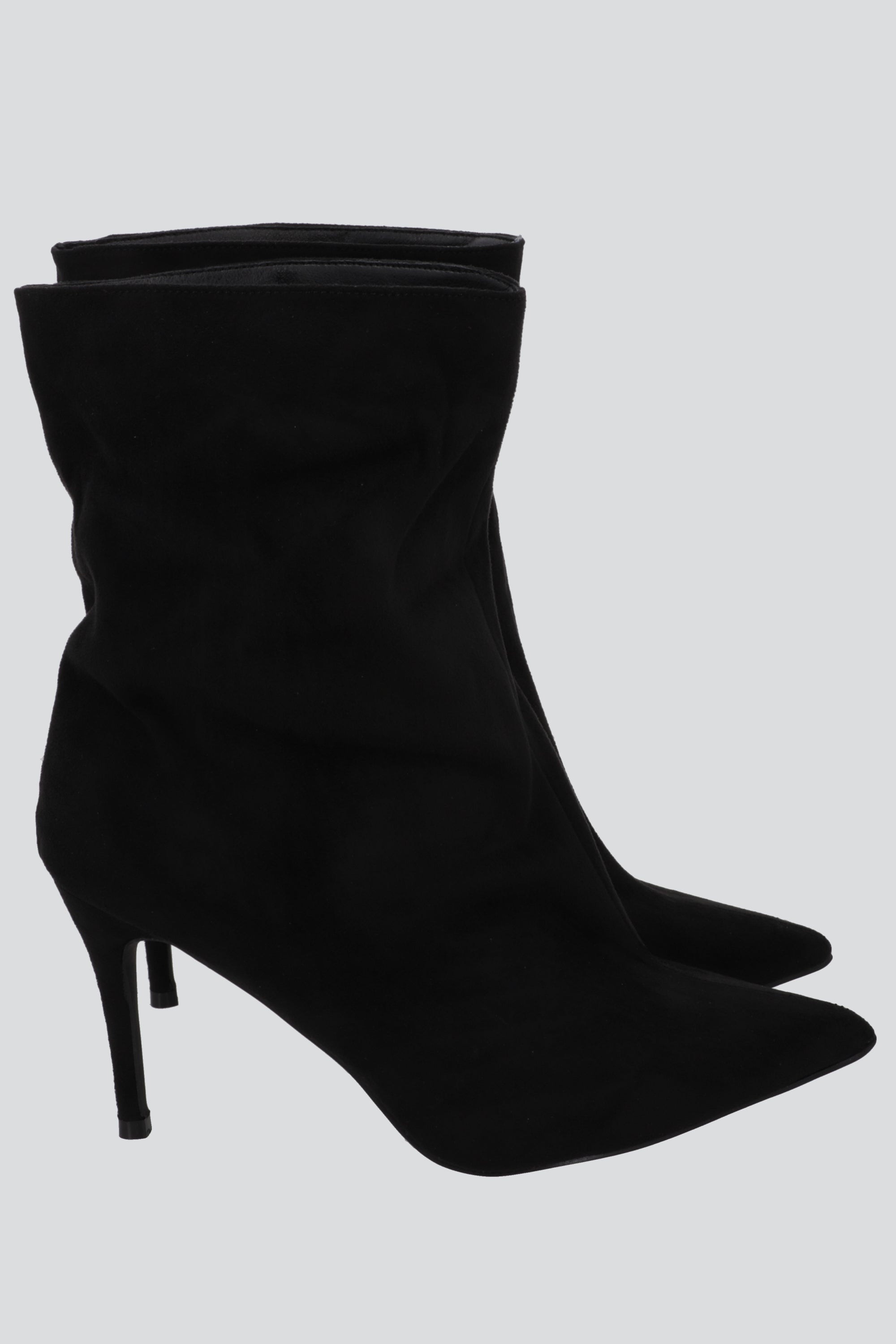 Botin pointy cubeta suede NEGRO
