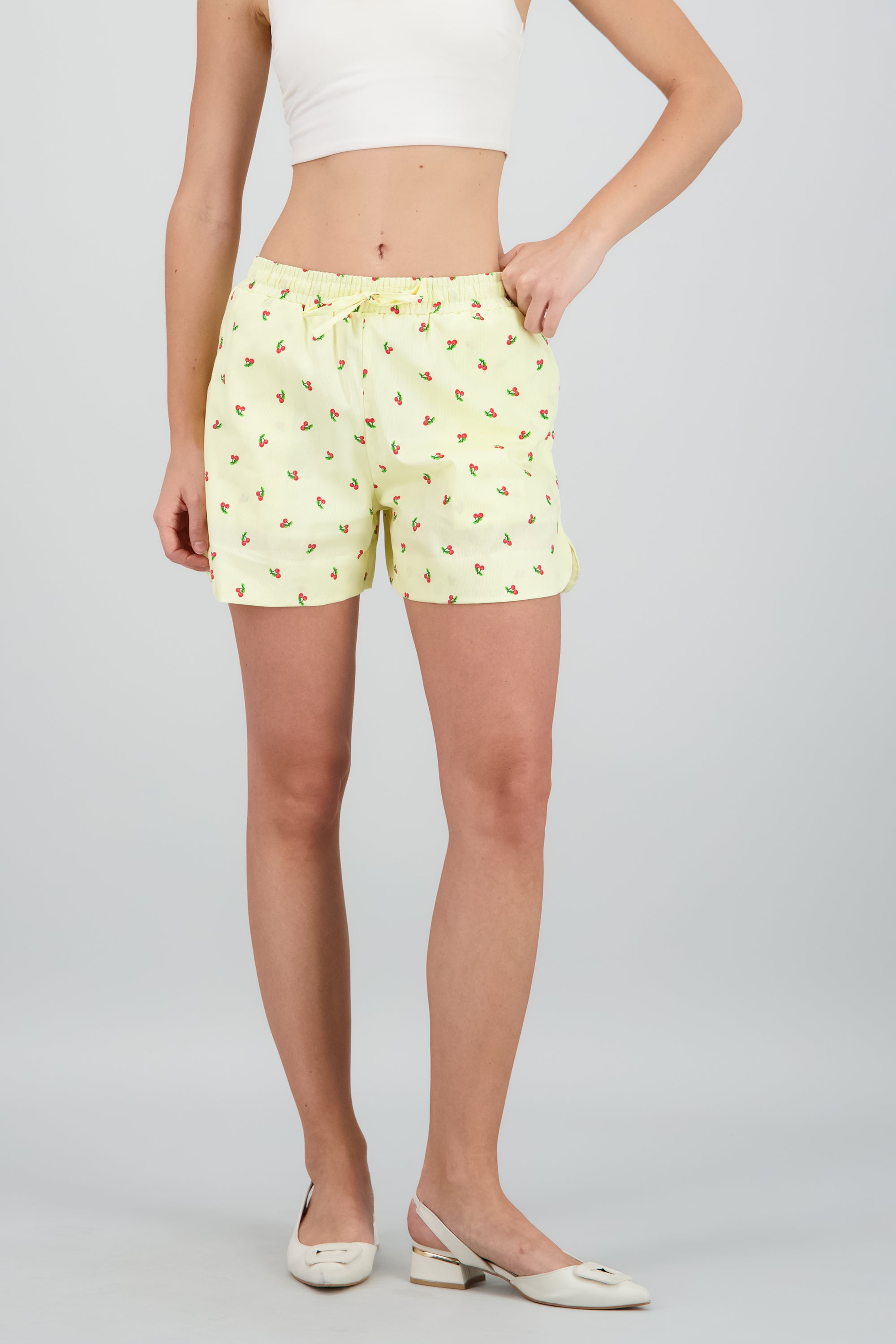 Shorts mini detalle bolsas cerezas AMARILLO PASTEL
