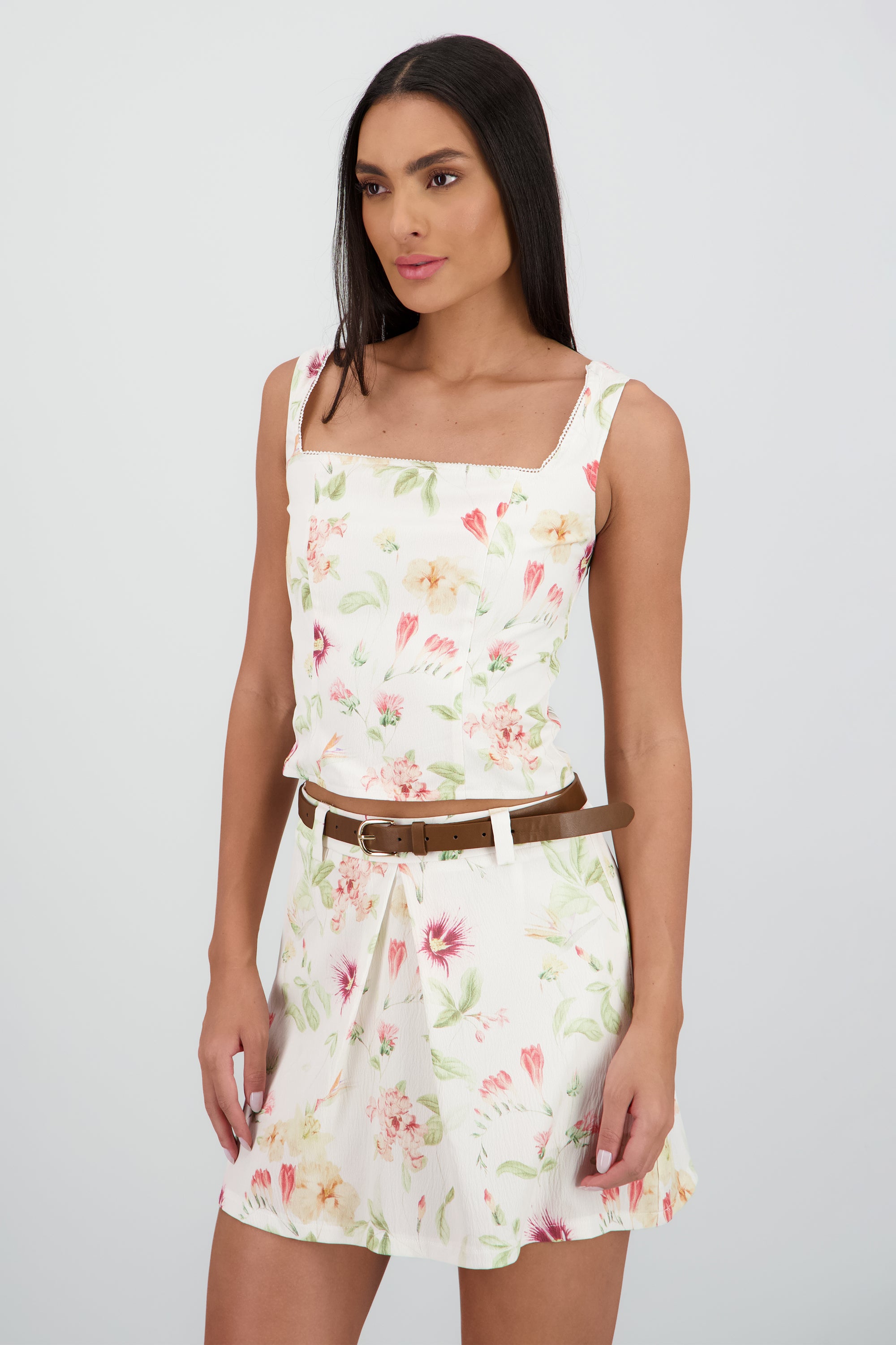 Top cuello cuadrado flores MULTICOLOR
