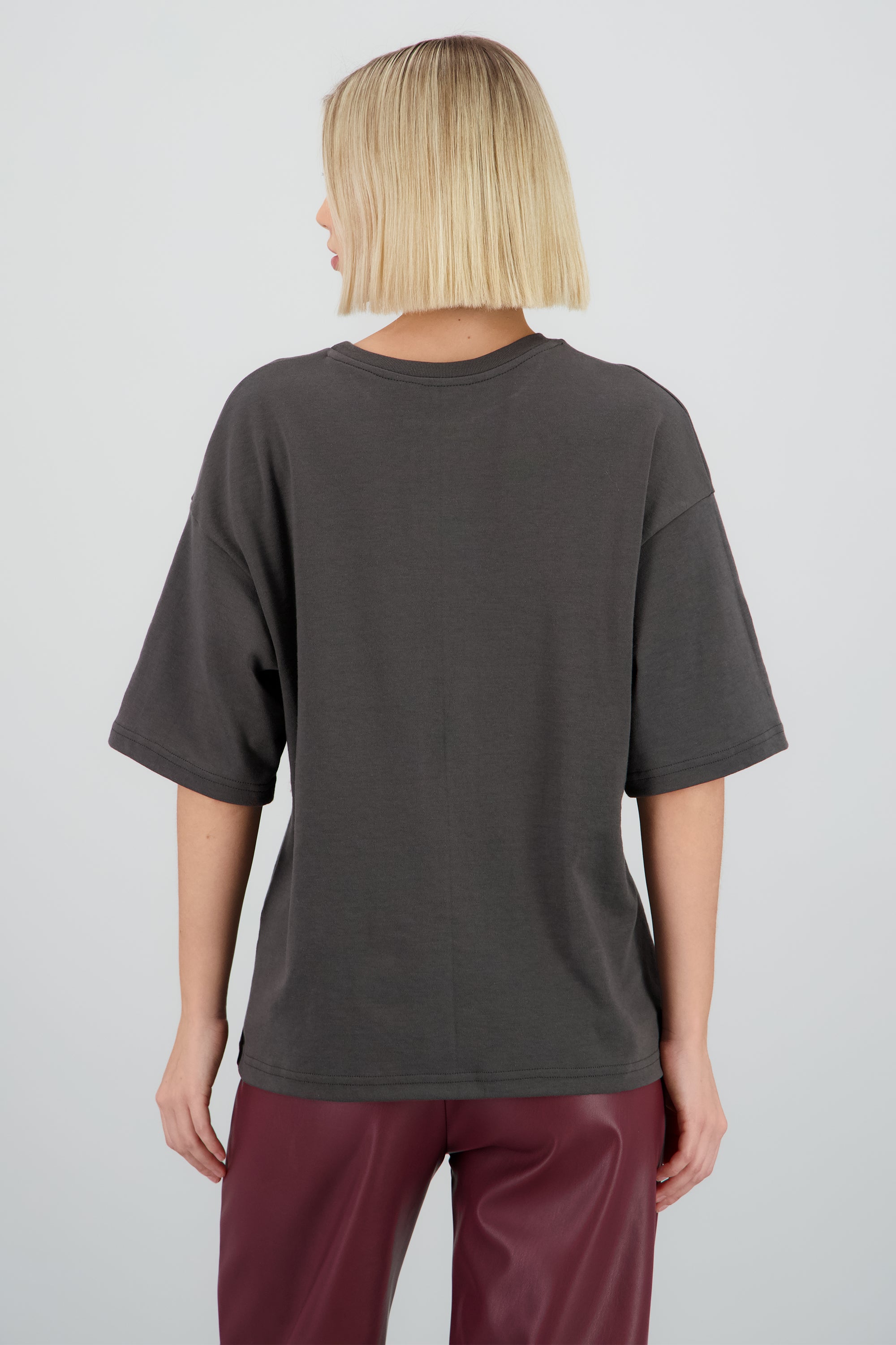 Playera over Queen foto GRIS OBSCURO