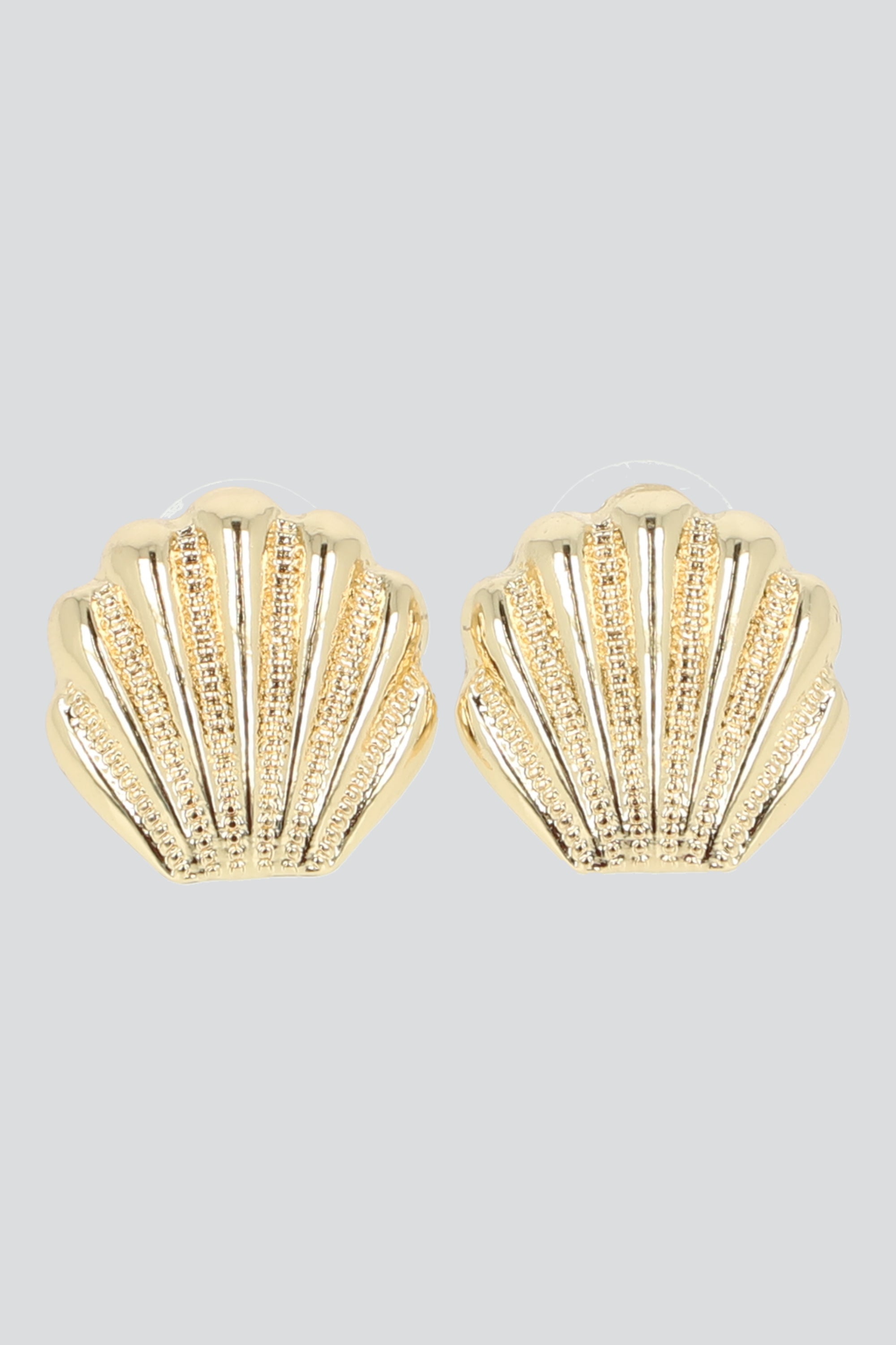ARETES CONCHA CHICA ORO