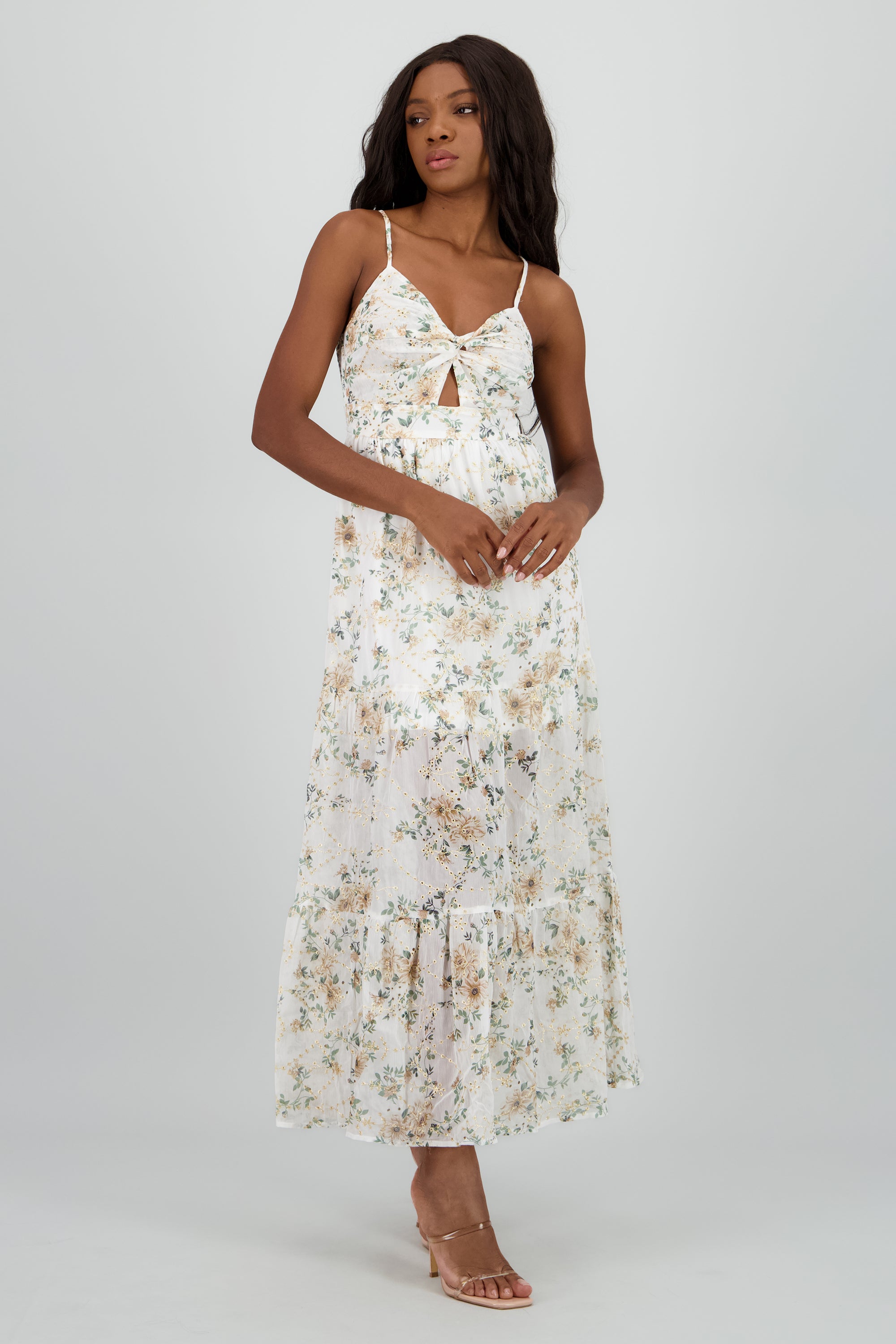 Vestido maxi con bordado y cut out HUESO COMBO