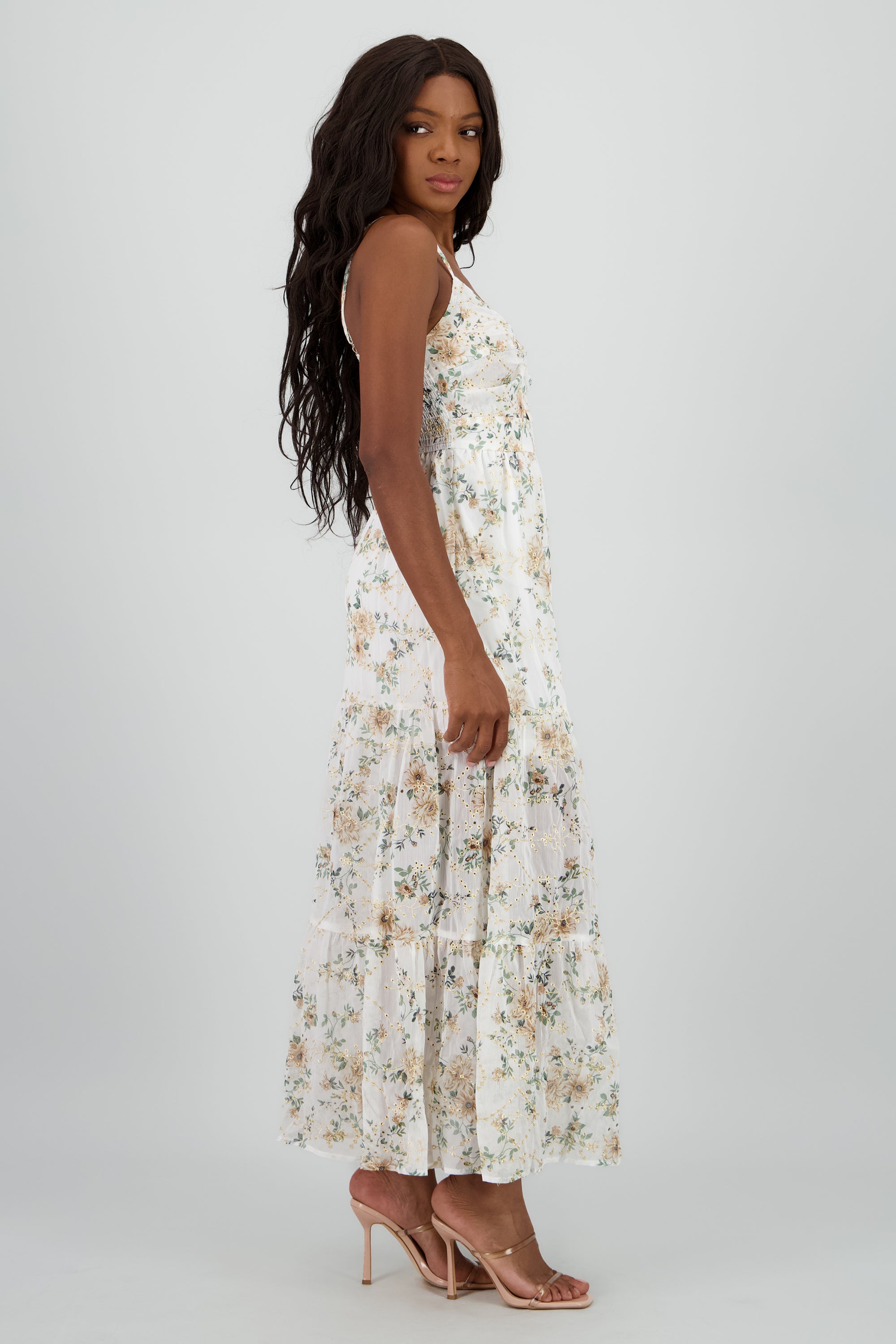 Vestido maxi con bordado y cut out HUESO COMBO
