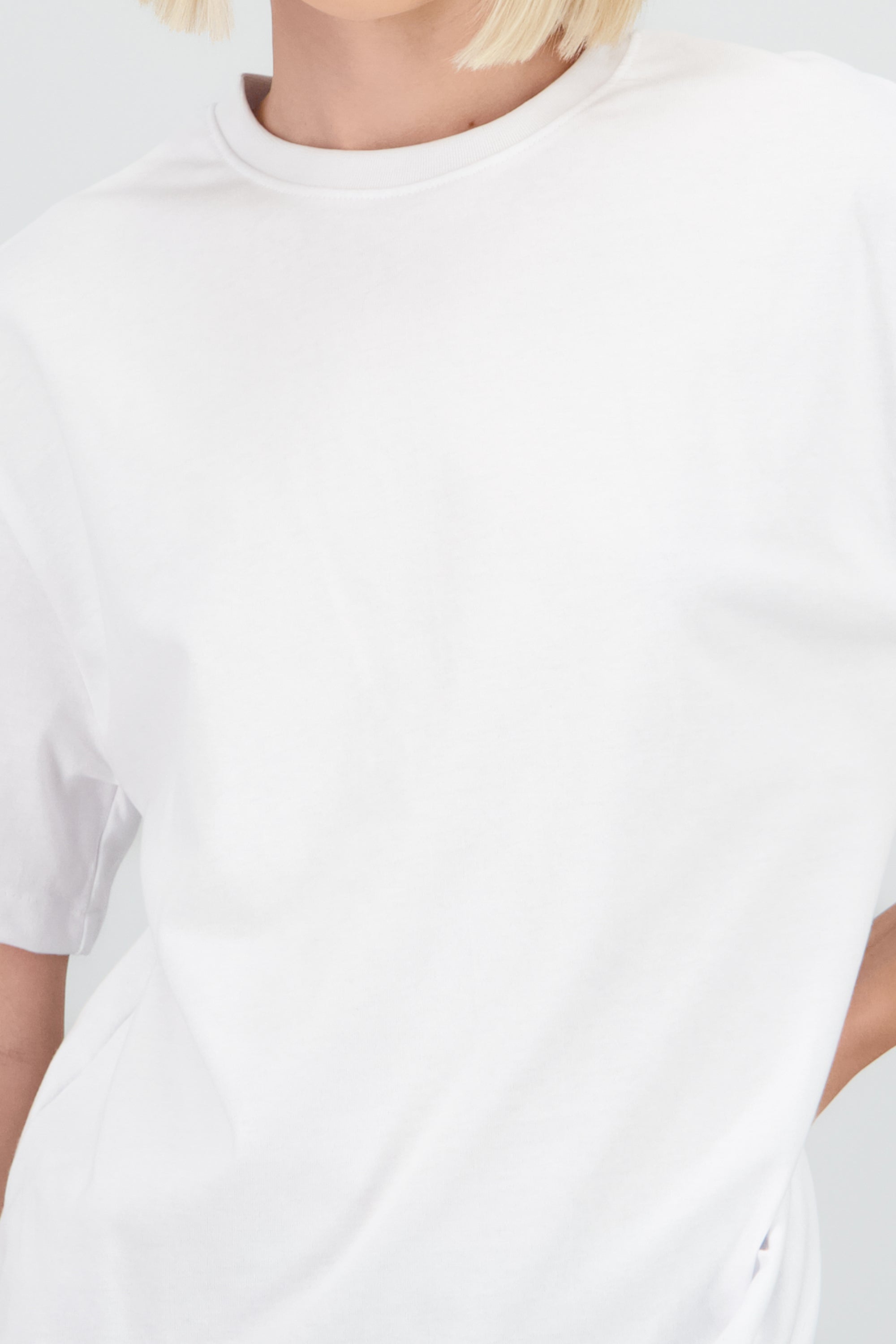 Playera oversize manga corta cuello redondo BLANCO