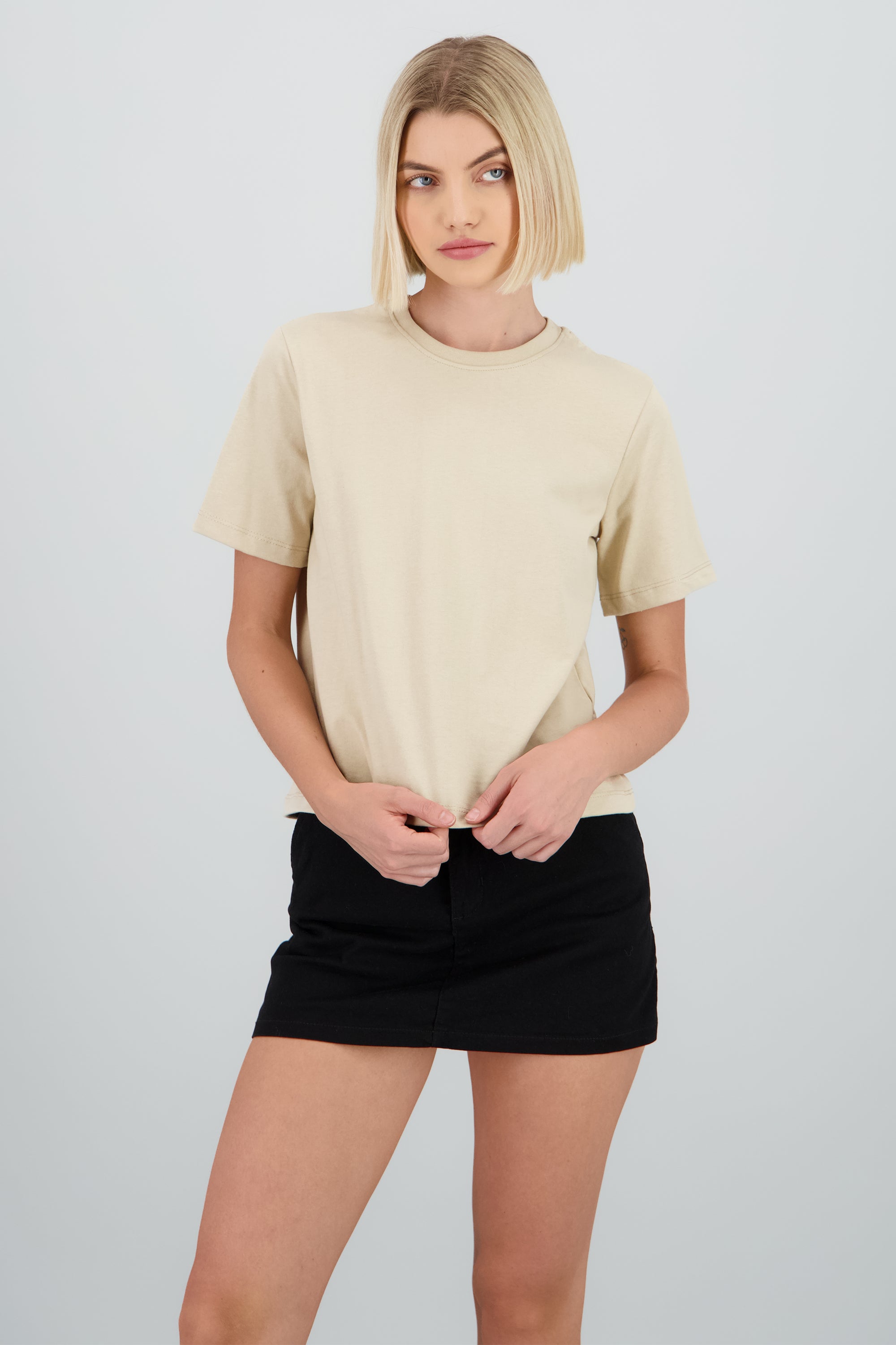 Playera manga corta cuello redondo lisa ARENA