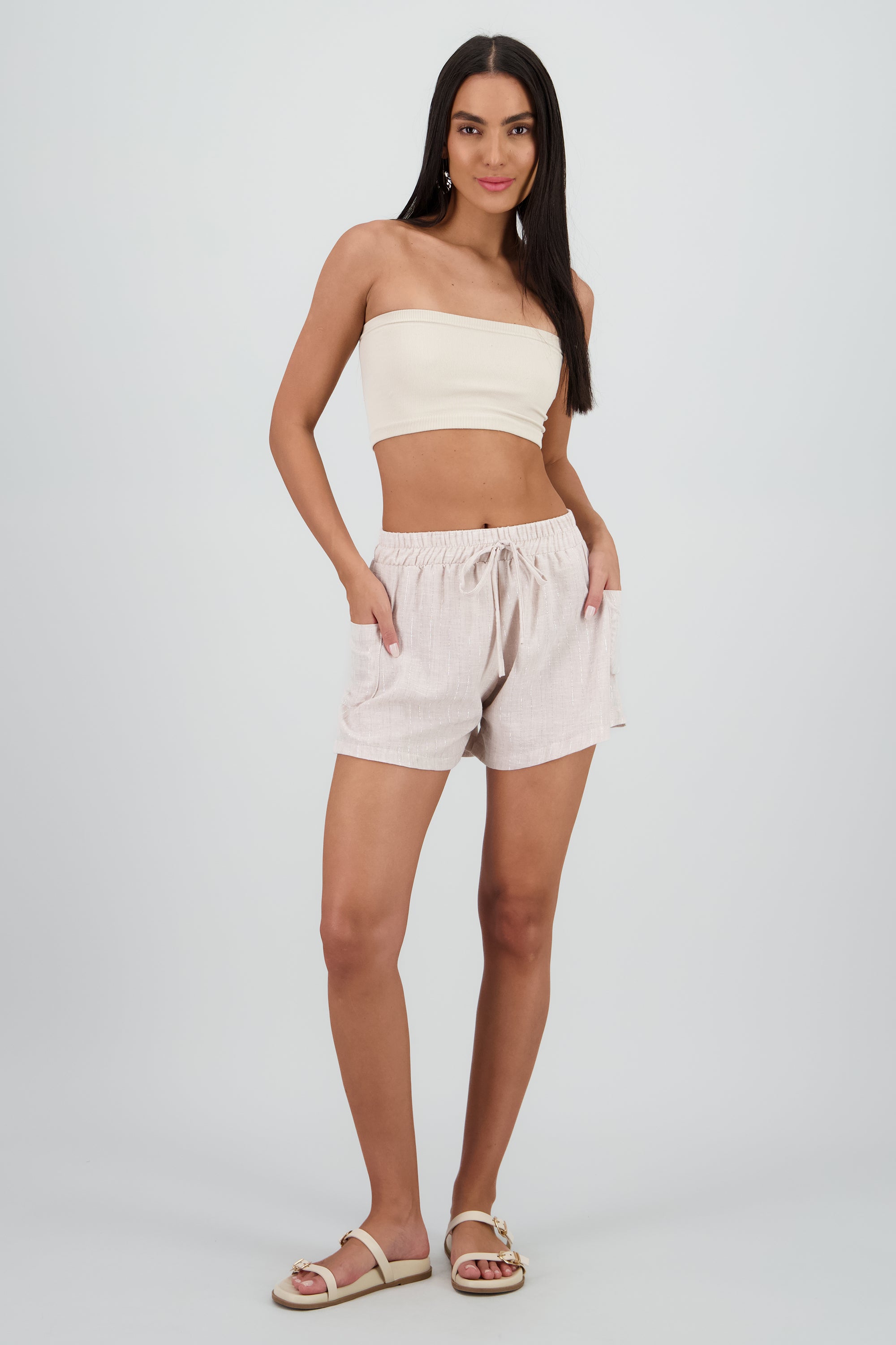 Short con resorte y bolsas BEIGE