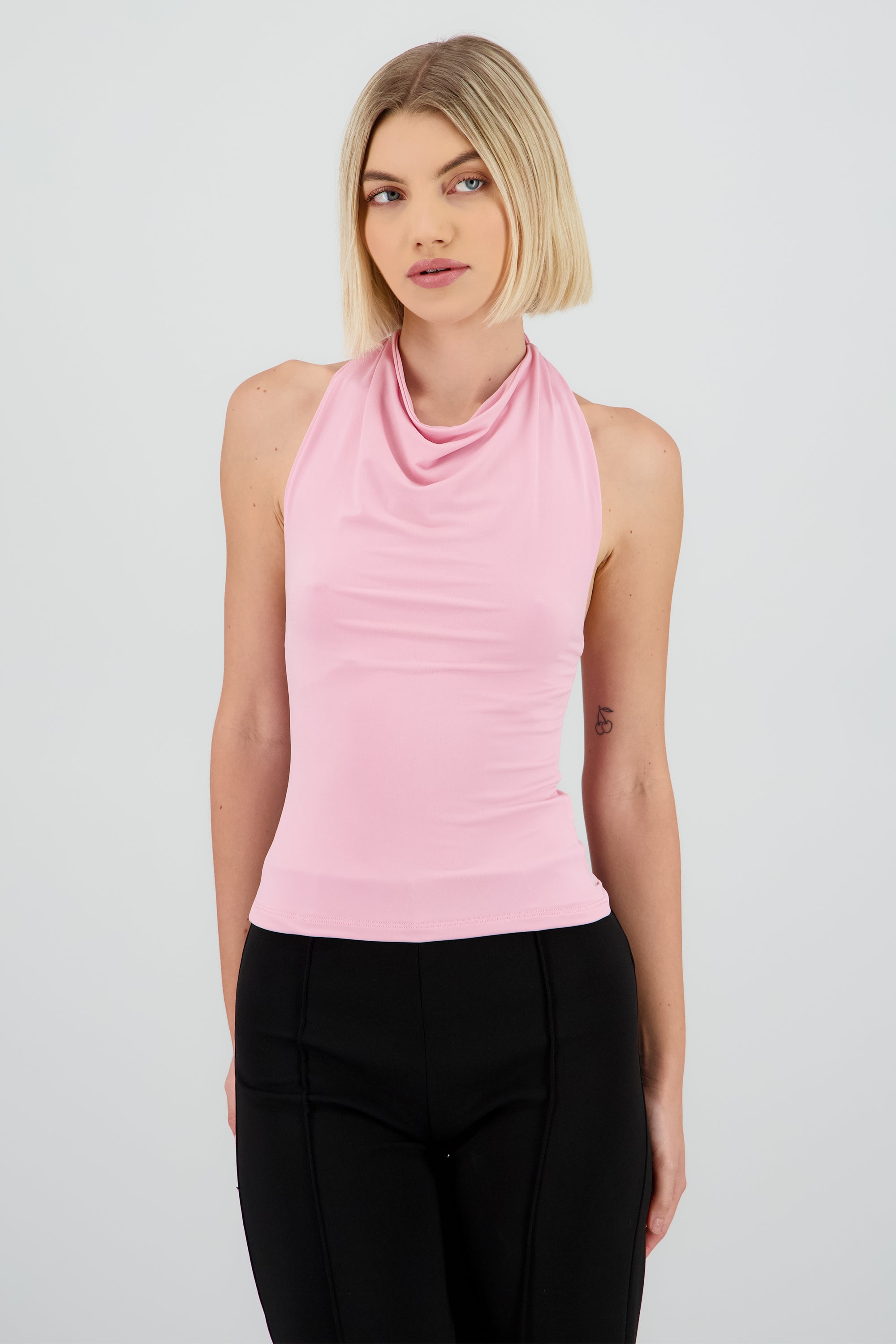 Top cuello cascada halter ROSA PASTEL