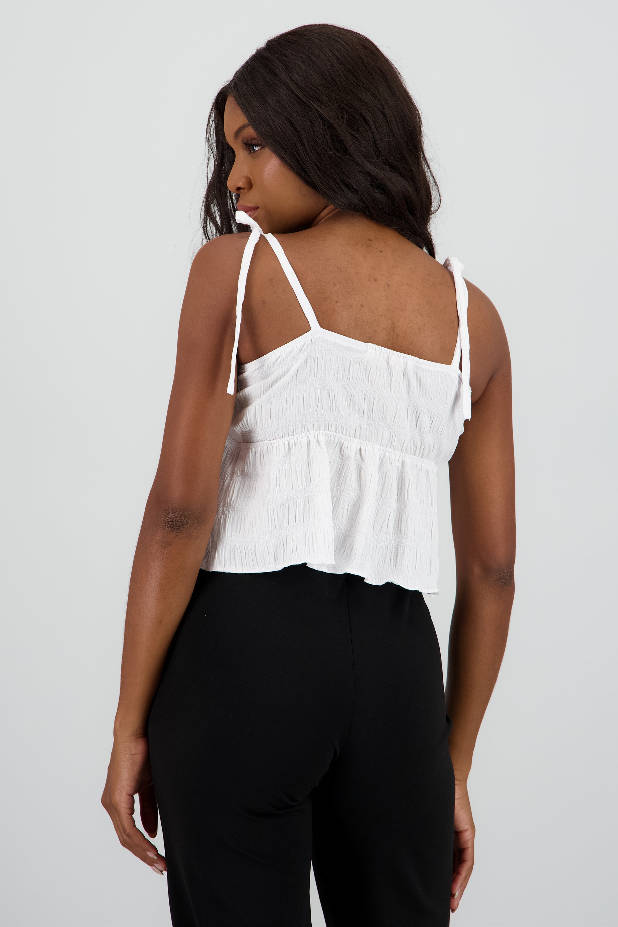 Blusa det escote con moños BLANCO