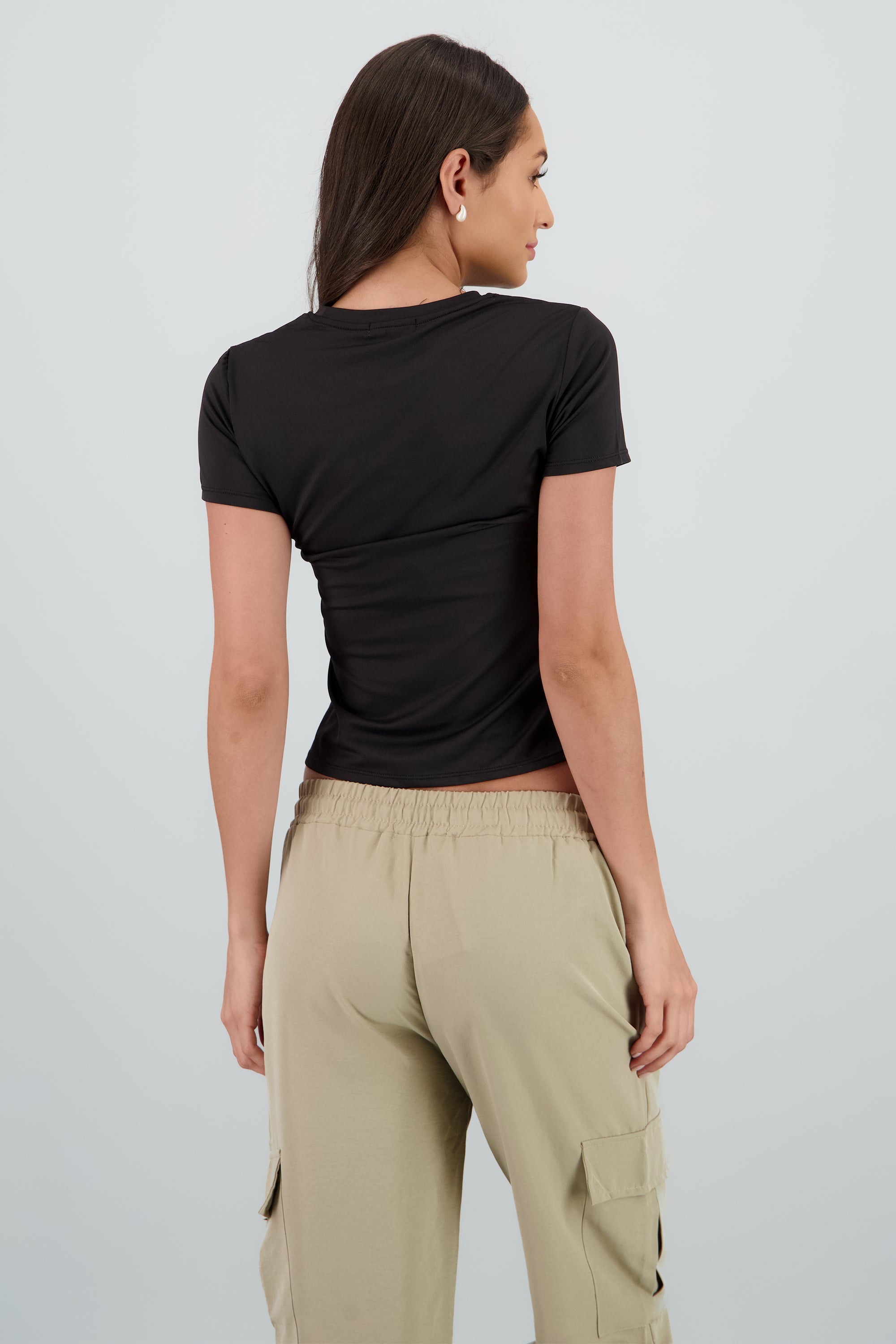 Playera manga corta larga NEGRO