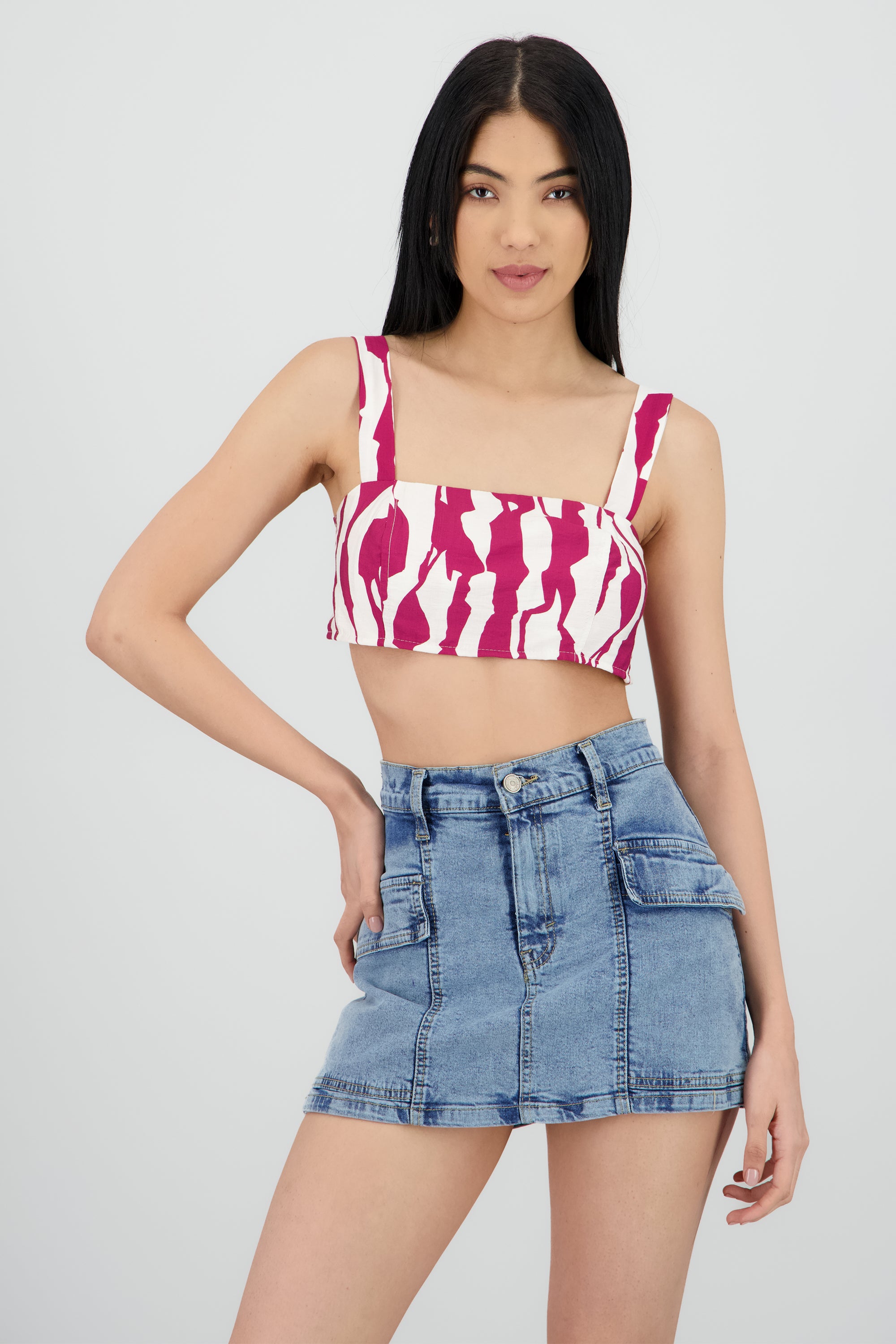 Top crop tirantes estampado grecas VINO COMBO