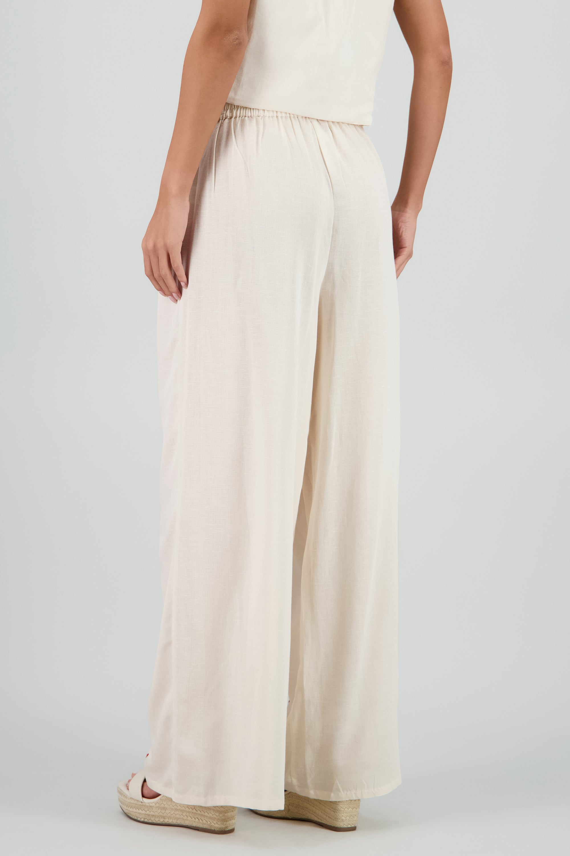 Pantalon amplio bordado conchas HUESO COMBO