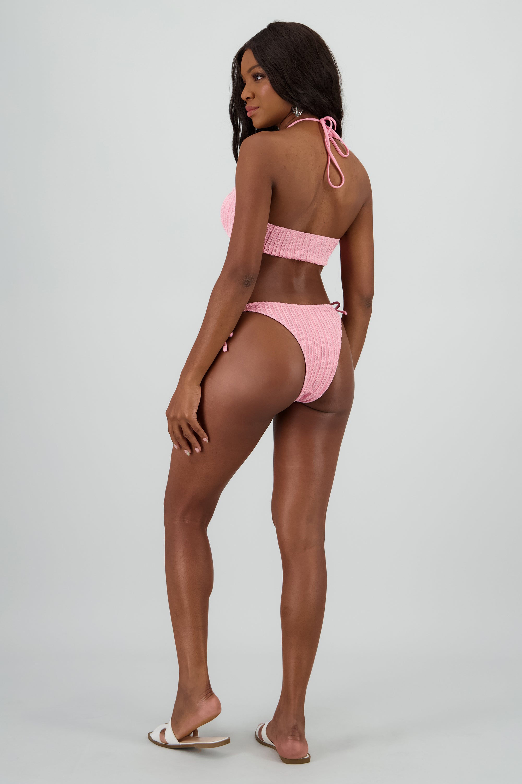Bikini halter cruzado textura lineas ROSA PASTEL