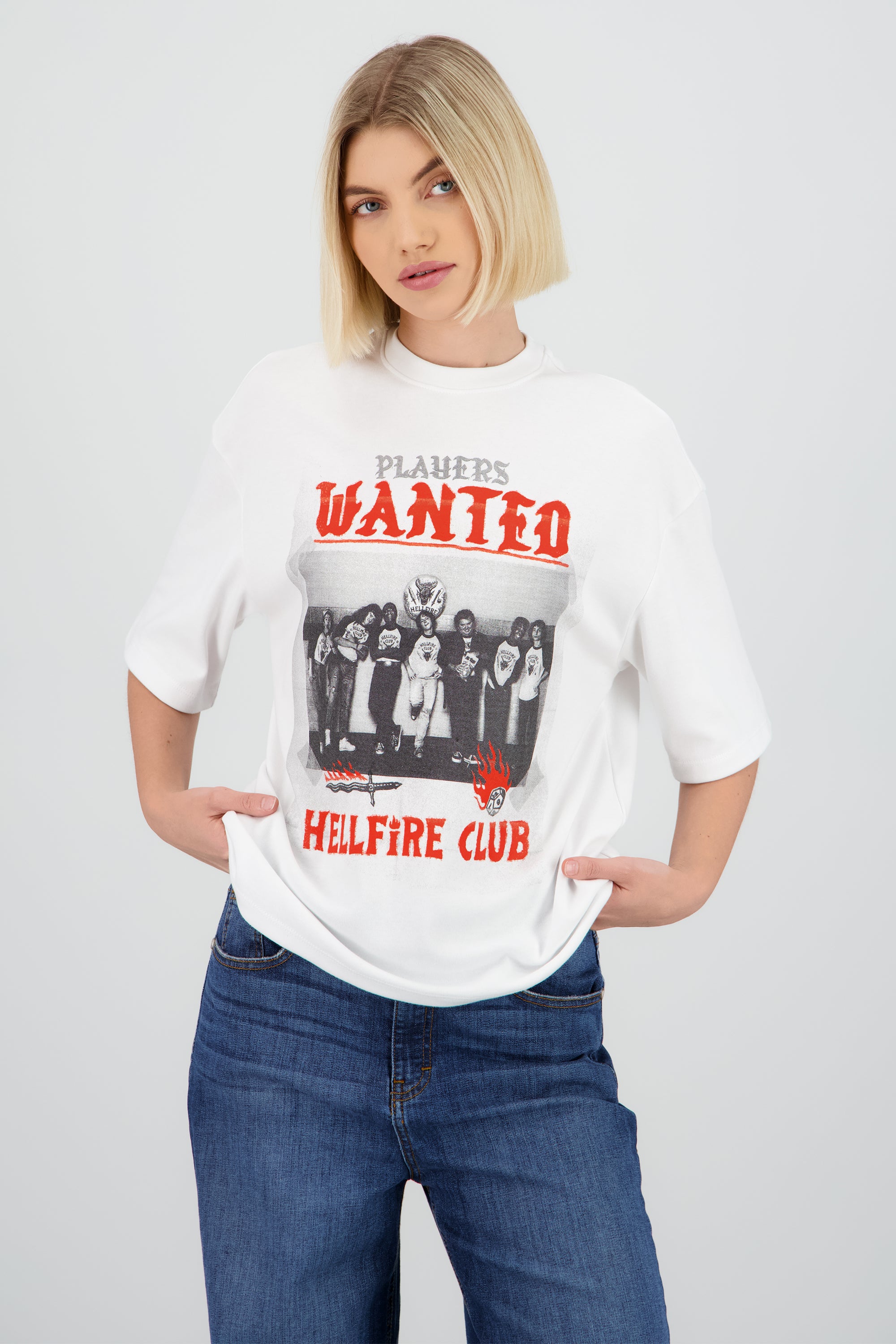 Playera Stranger things hellfire club BLANCO