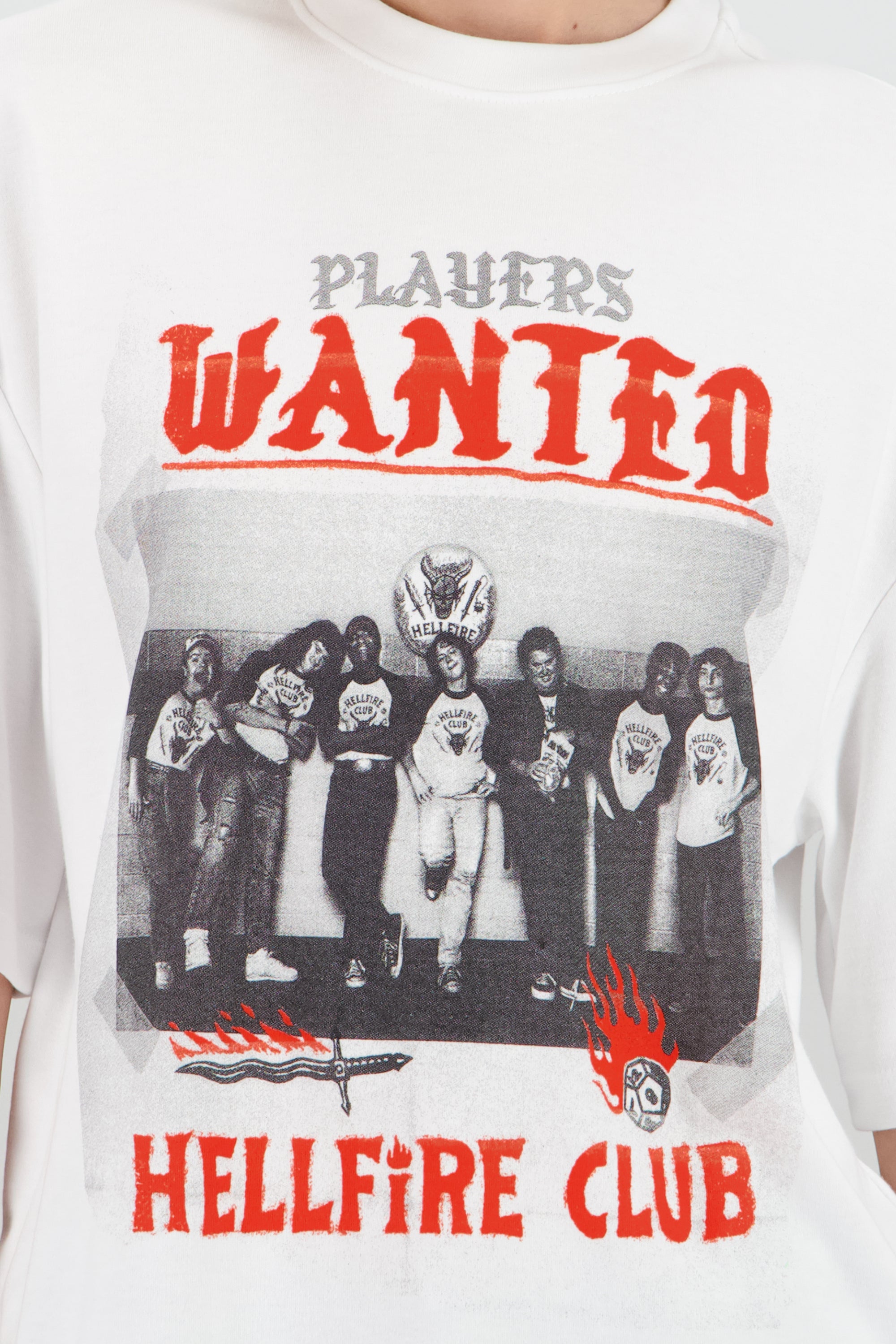 Playera Stranger things hellfire club BLANCO