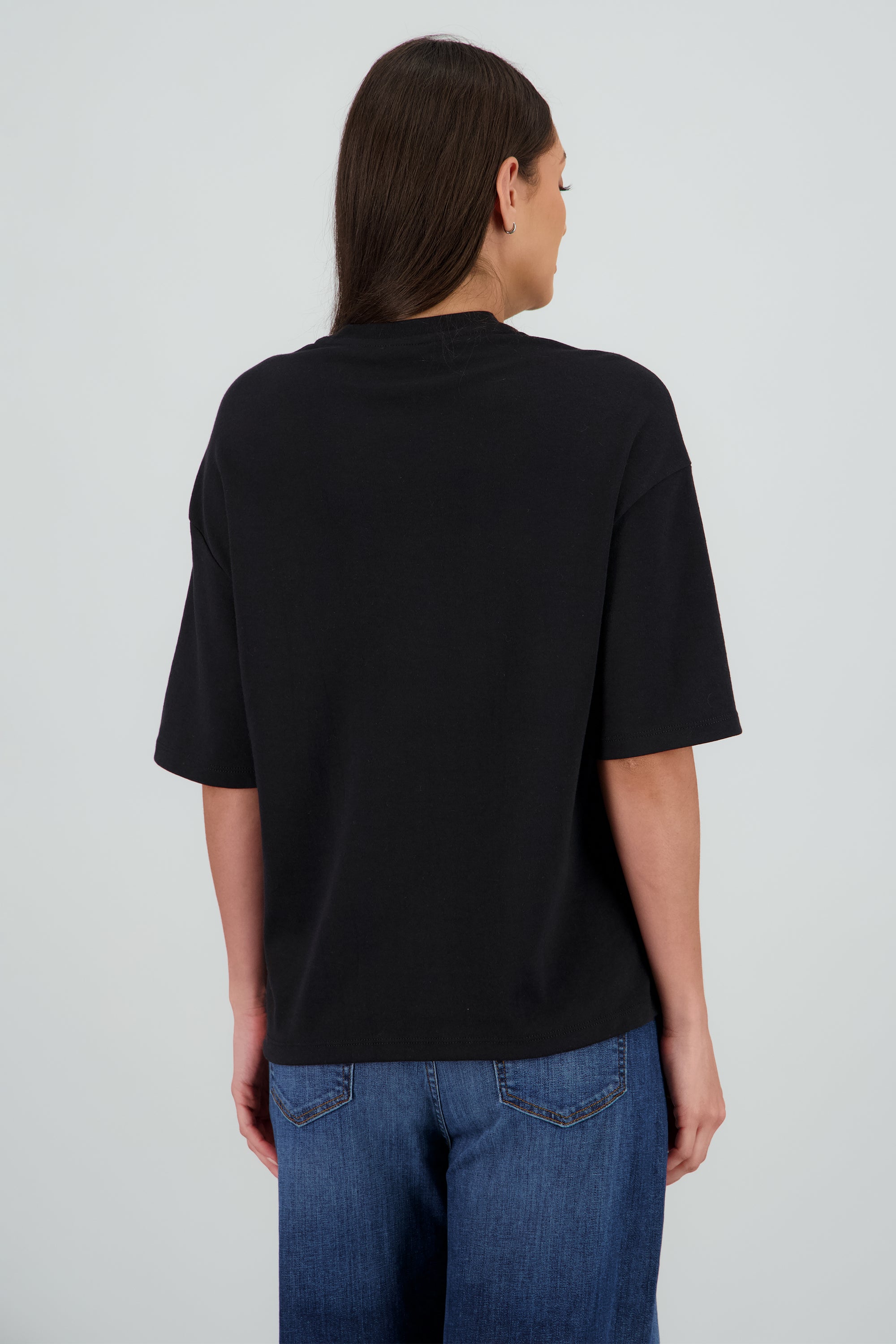 Playera over Stranger things caras NEGRO