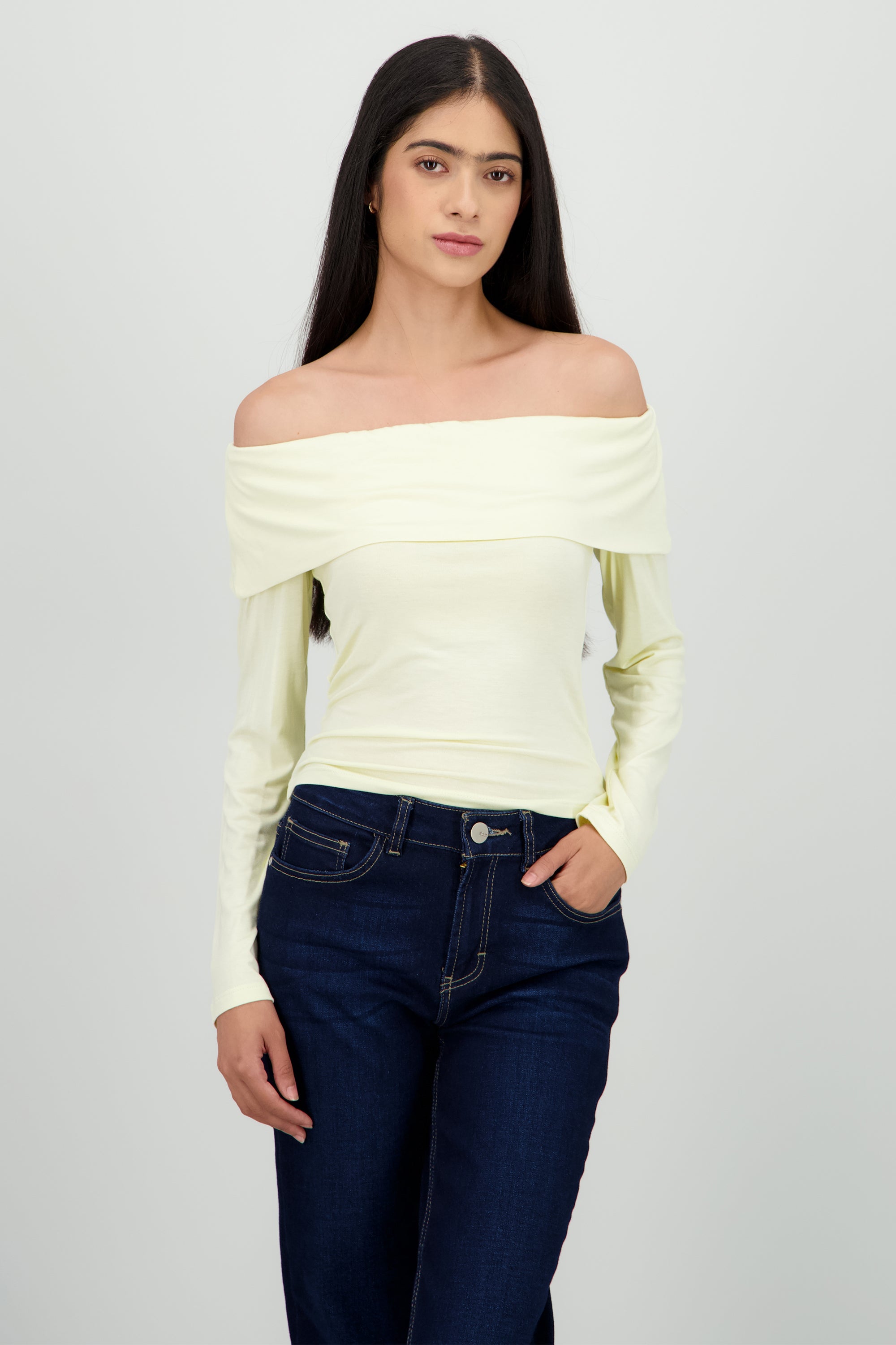 Top manga larga off shoulder liso AMARILLO PASTEL