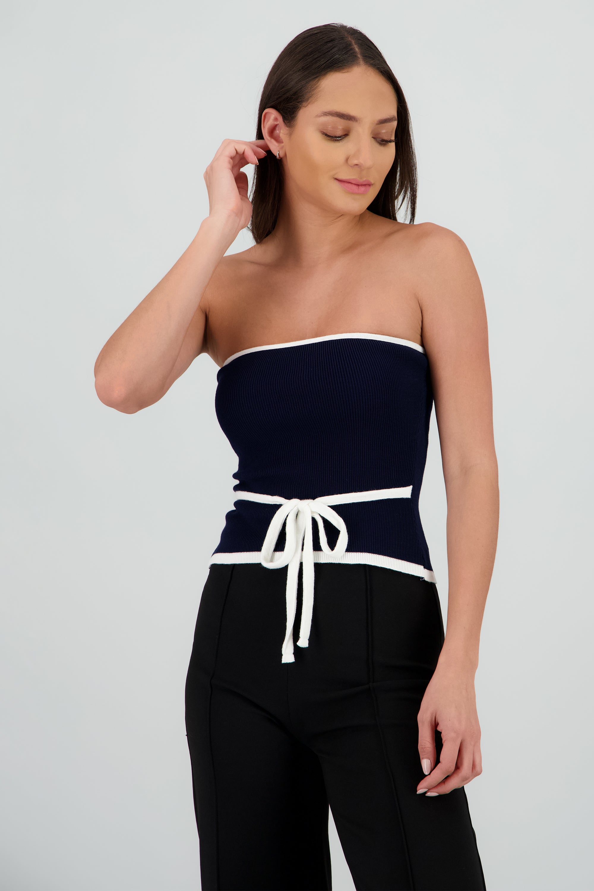 Top strapless detalle moño contraste MARINO