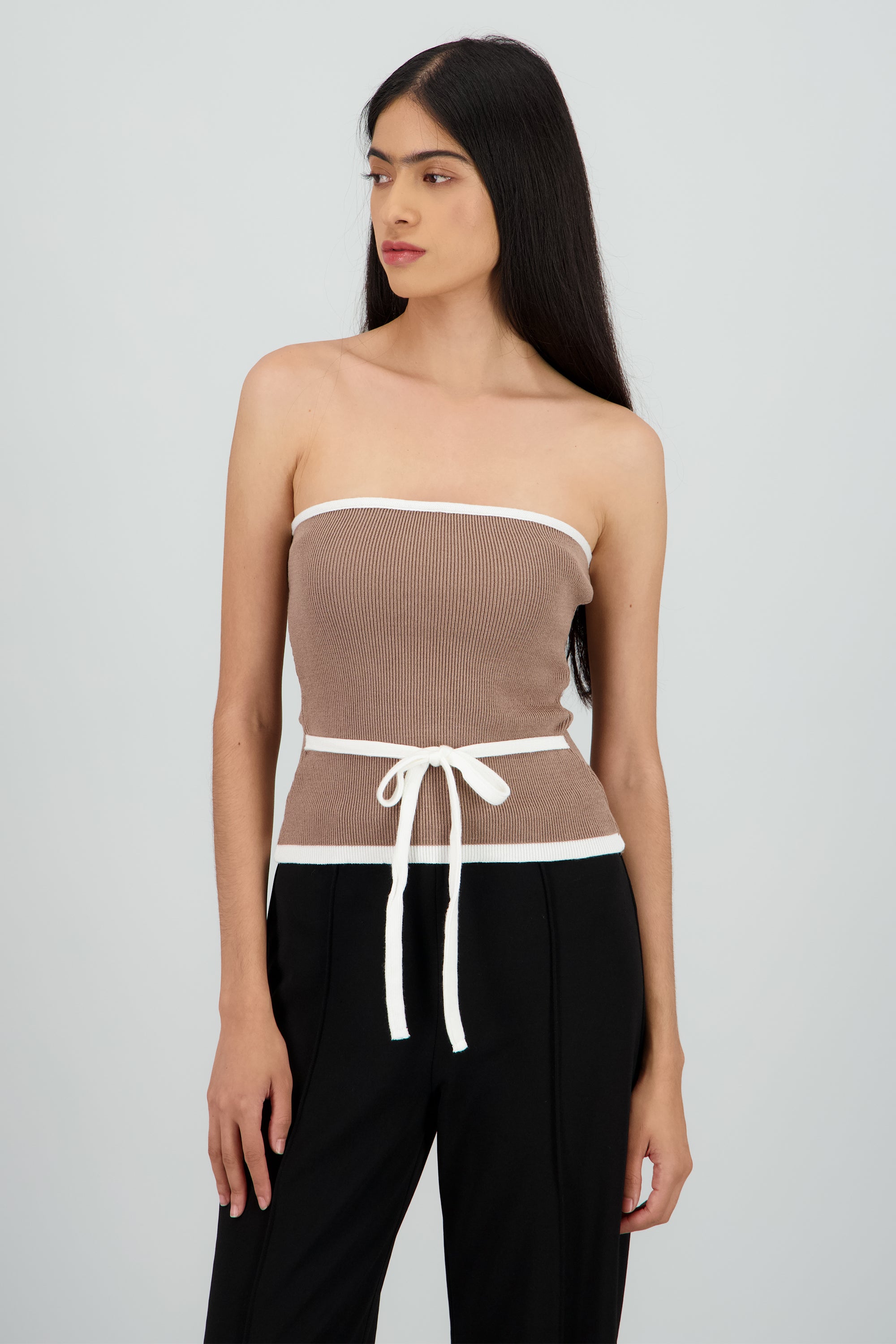 Top strapless detalle moño contraste CAFE