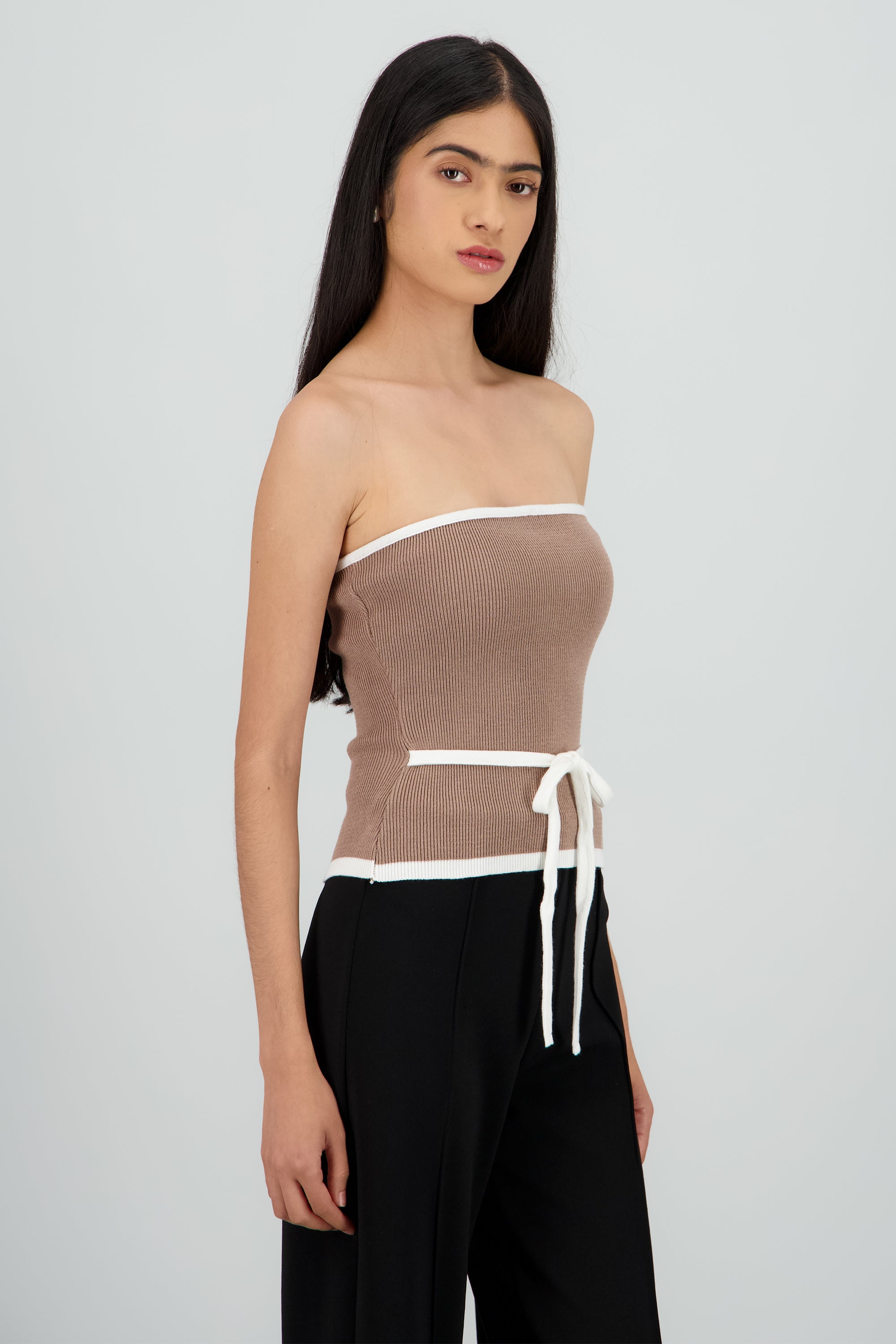 Top strapless detalle moño contraste CAFE