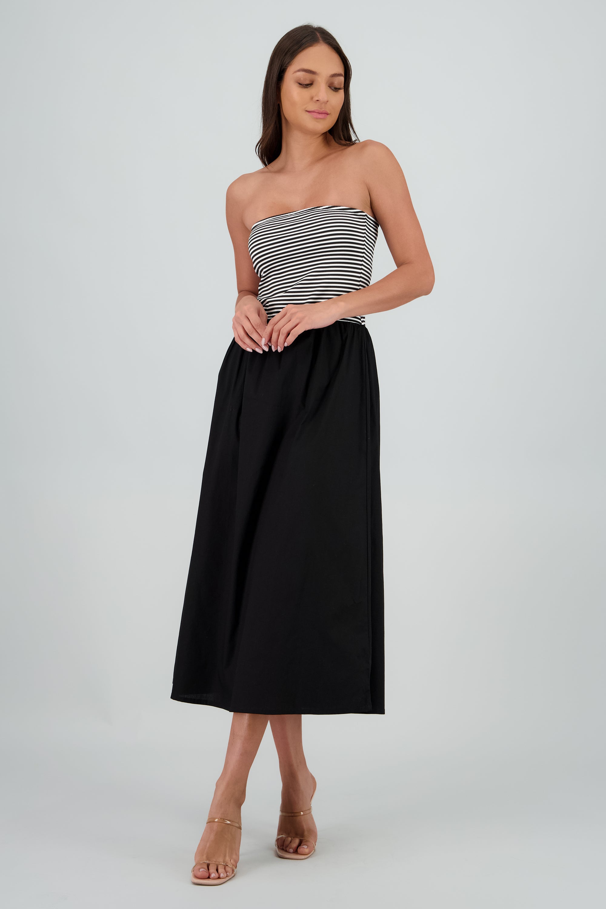 Vestido midi strapless detalle burbuja NEGRO COMBO