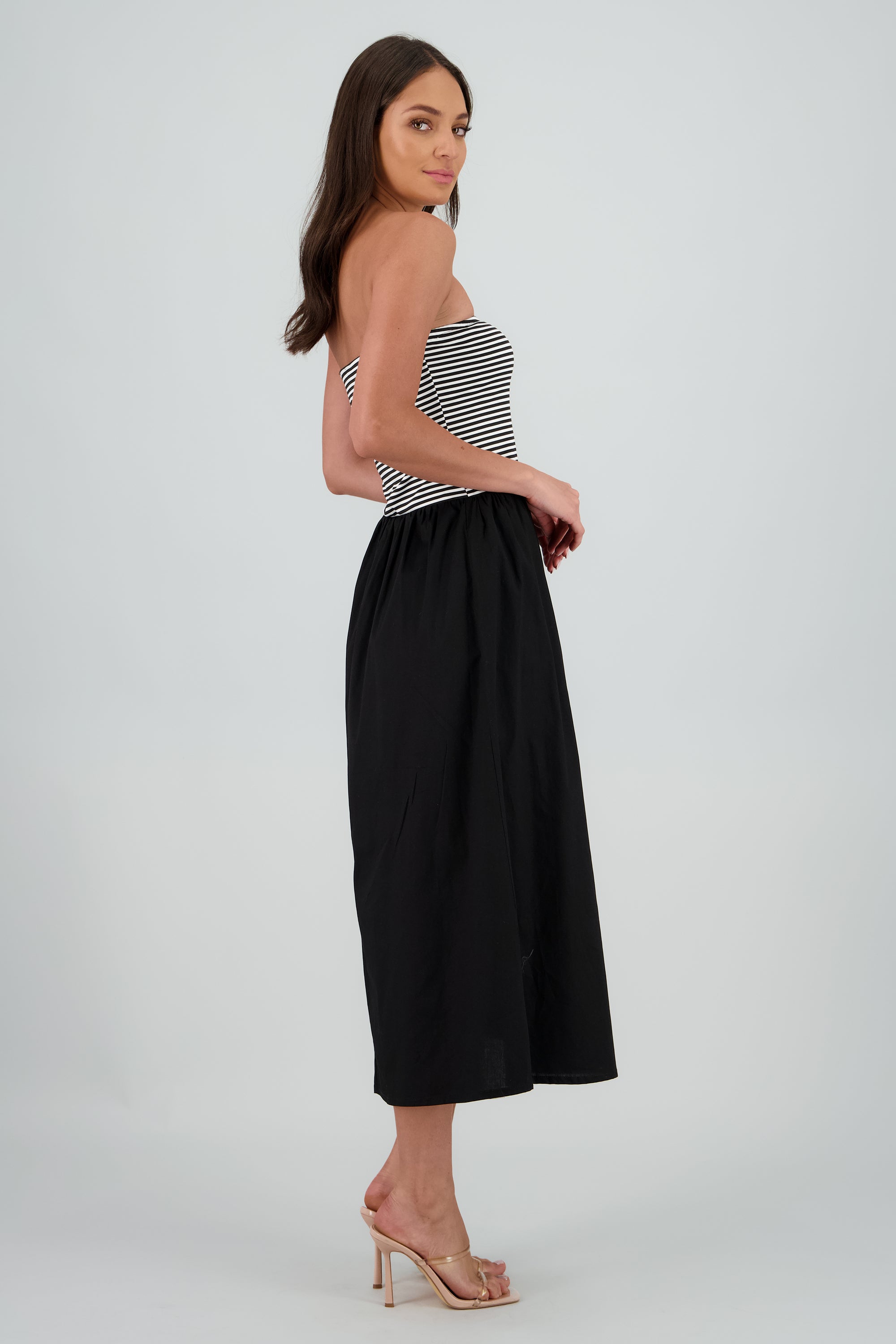 Vestido midi strapless detalle burbuja NEGRO COMBO