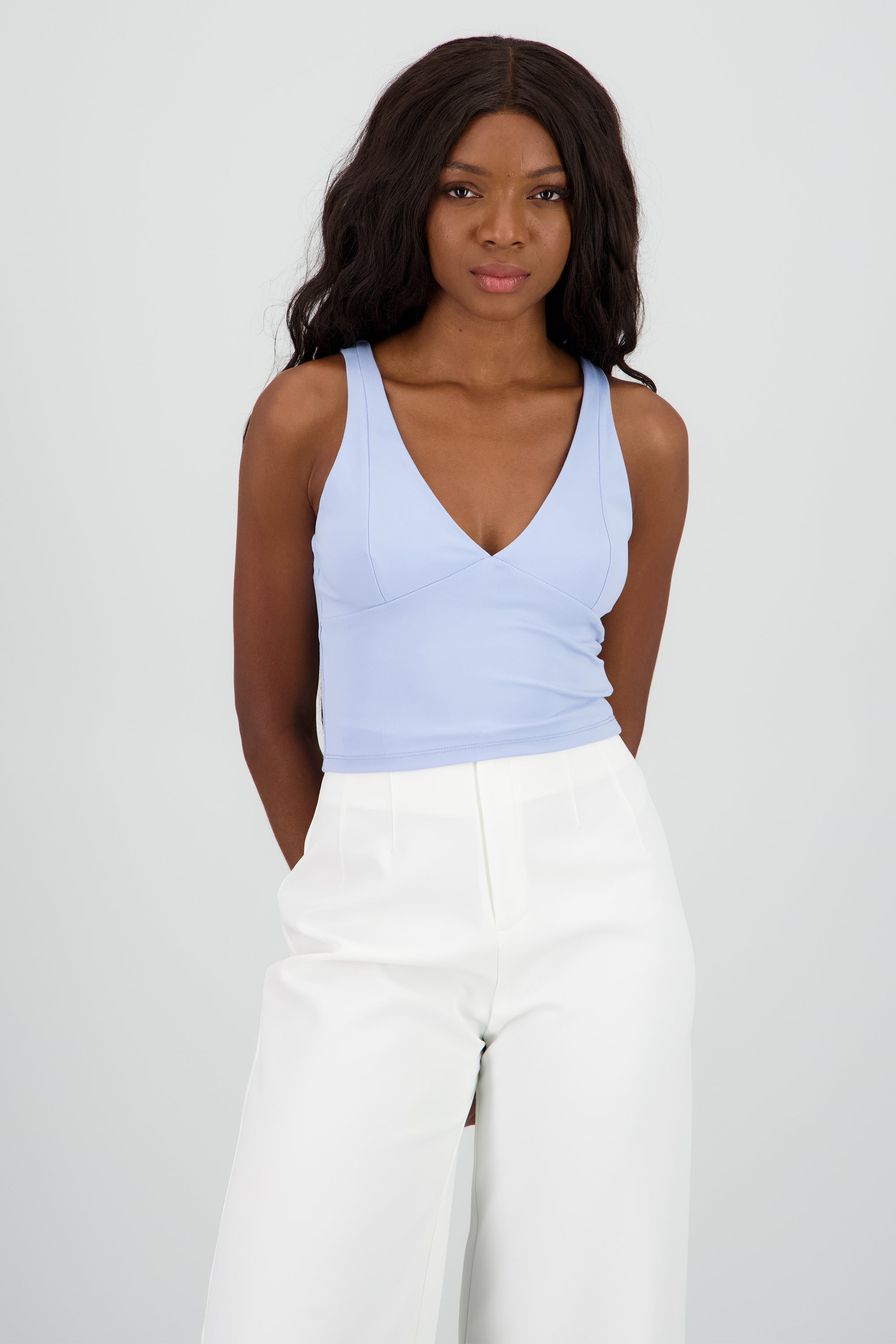 Top escote v tirantes AZUL PASTEL