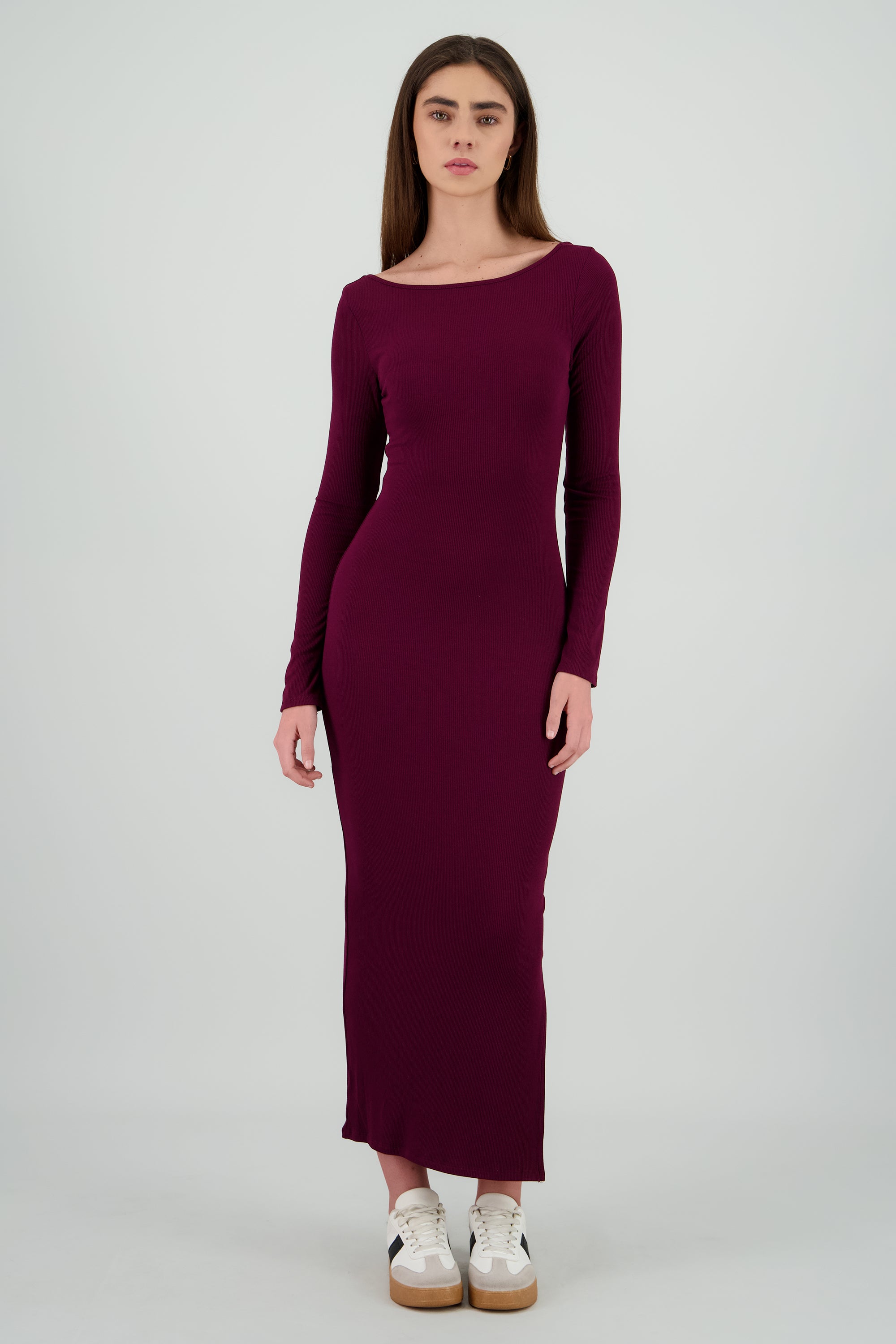 Vestido manga larga escote espalda VINO