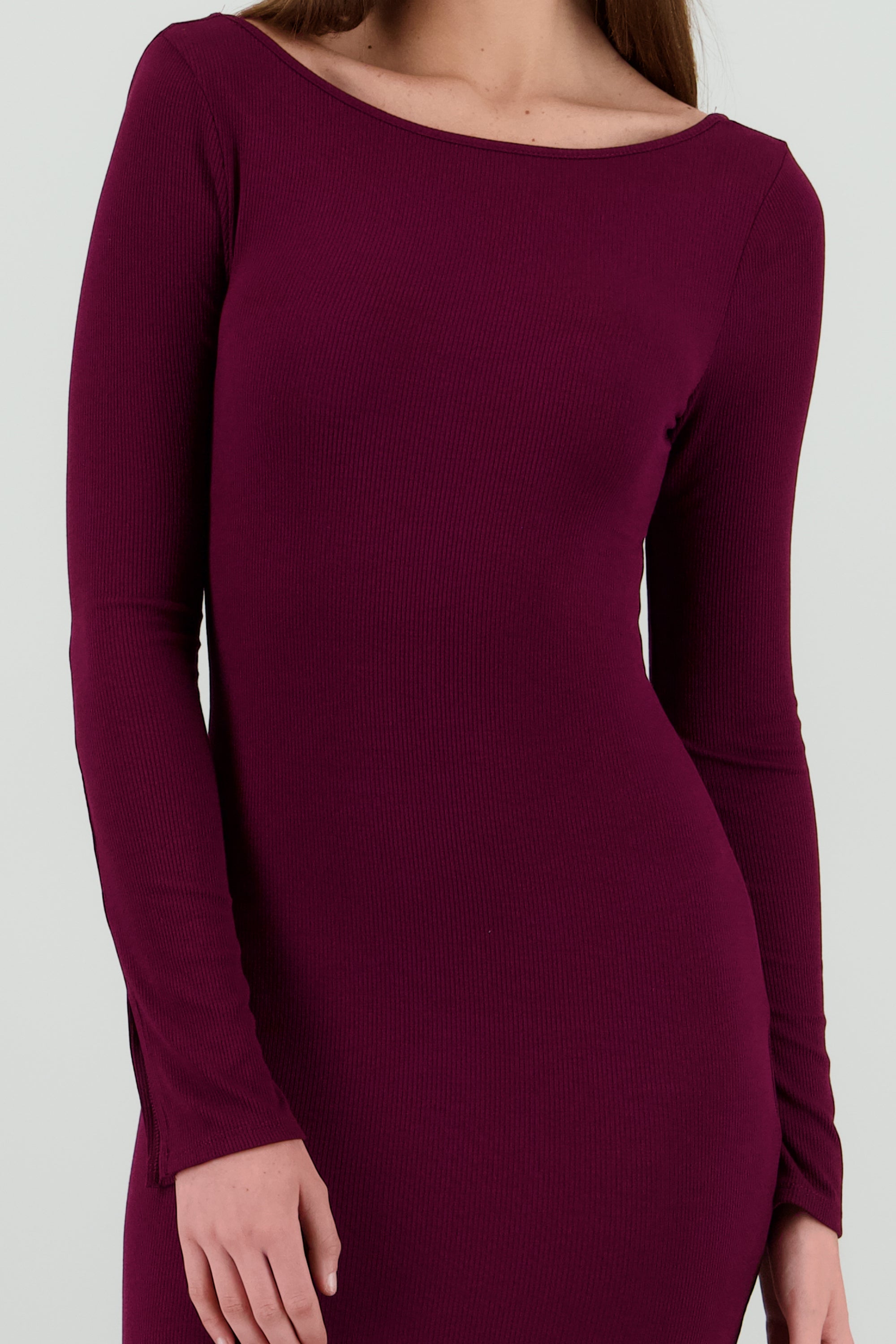 Vestido manga larga escote espalda VINO