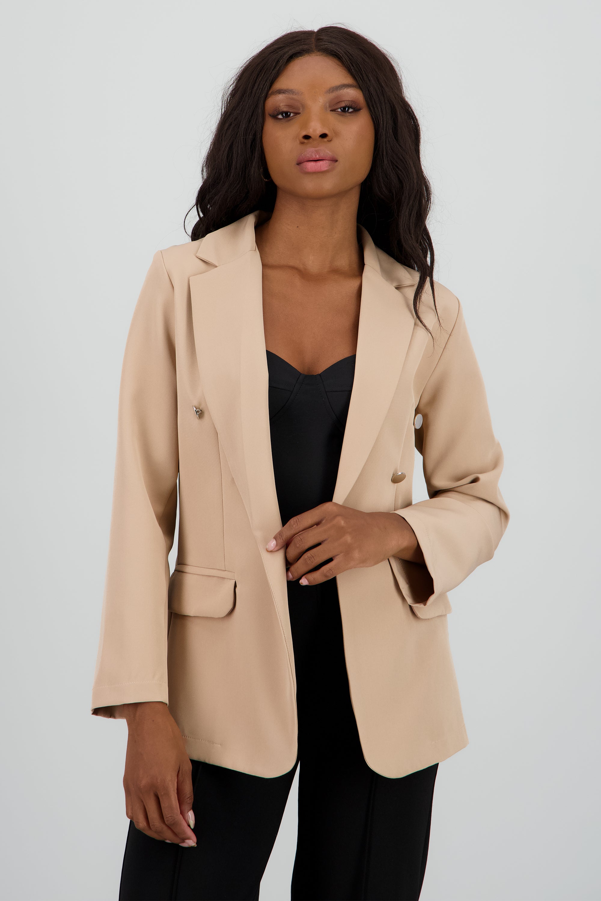Saco oversize detalle botones BEIGE
