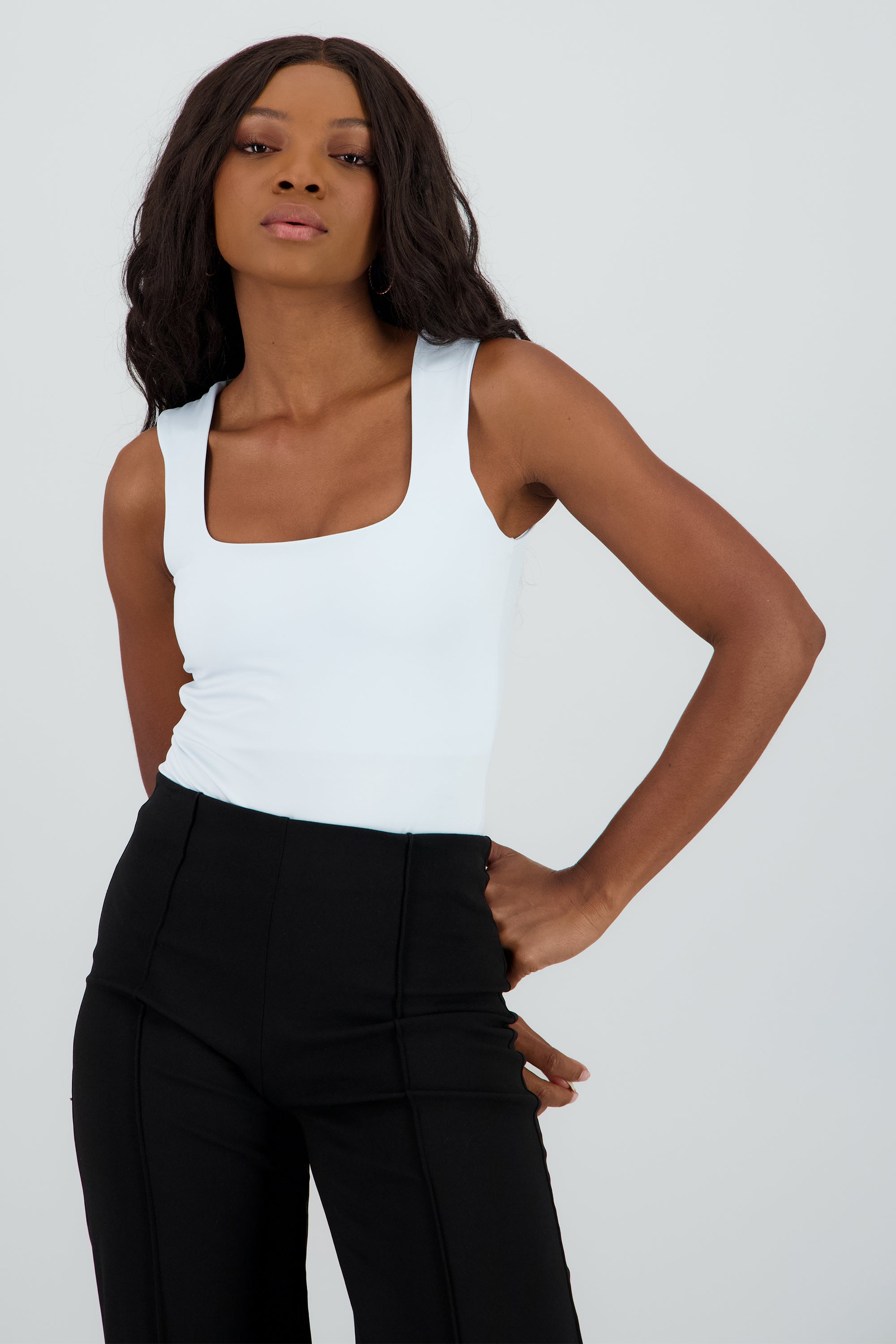 Body tirantes escote cuadrado AZUL PASTEL