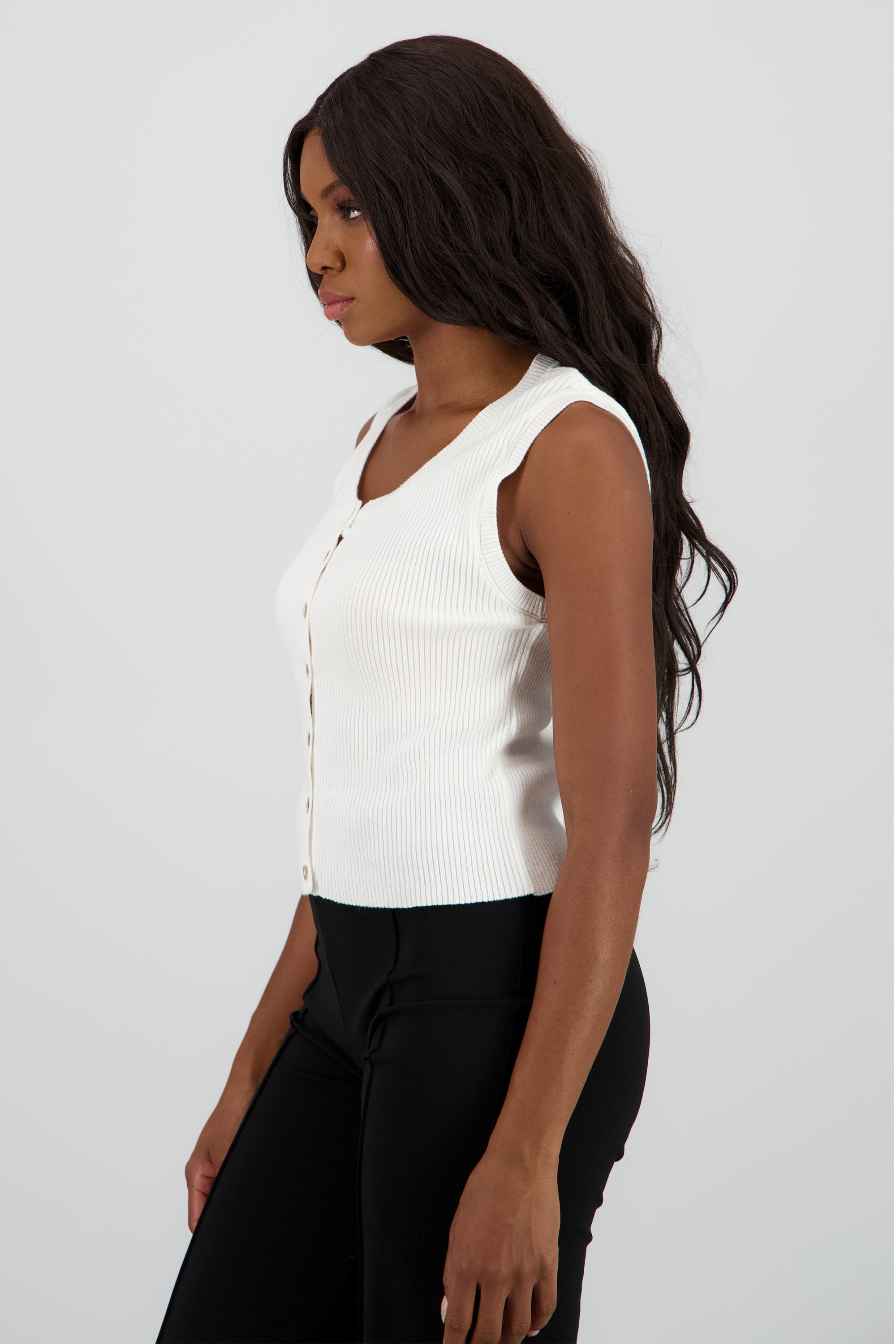 Top ligero detalle botones HUESO