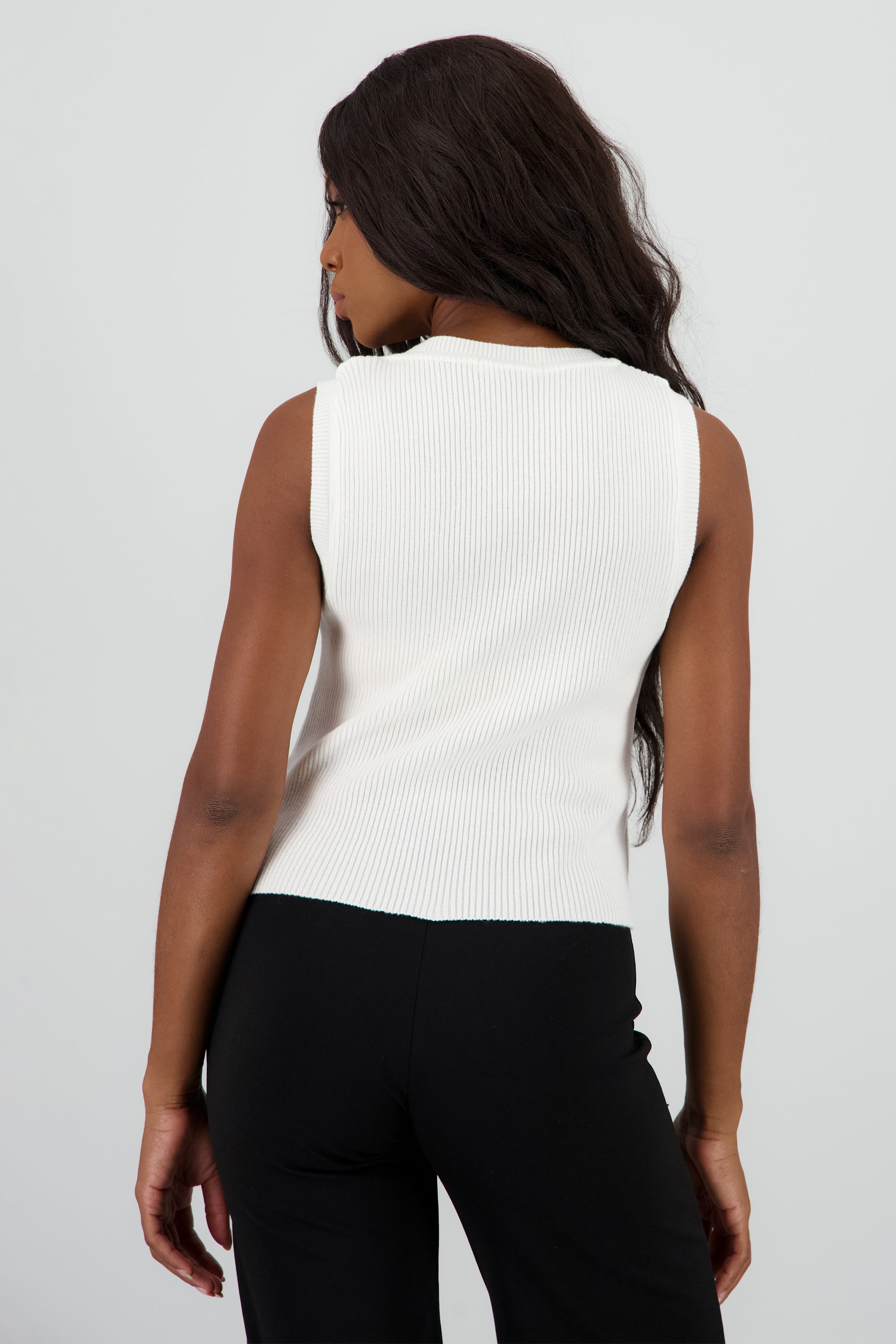 Top ligero detalle botones HUESO
