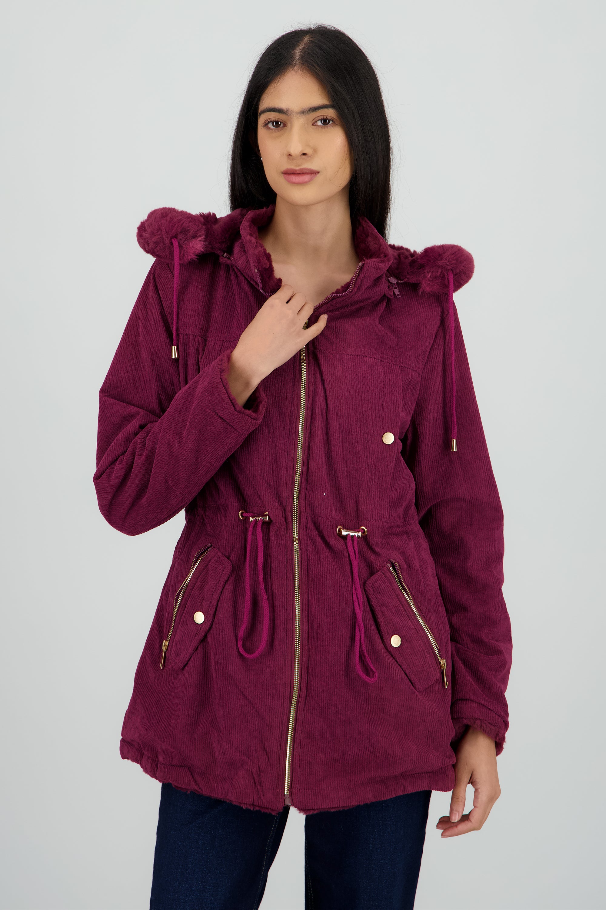 Gabardina doble vista con gorro VINO