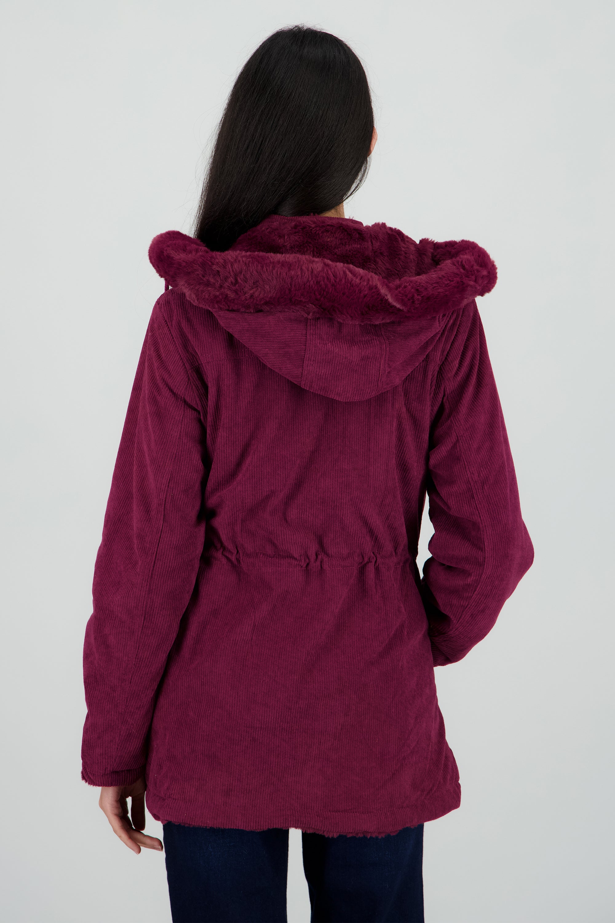 Gabardina doble vista con gorro VINO