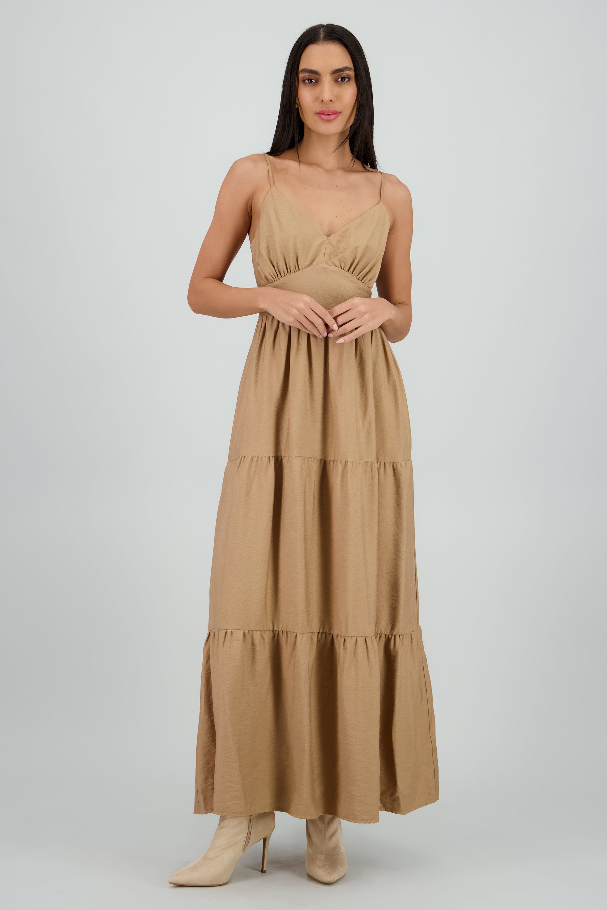 Vestido maxi con amarre en la espalda CAFE