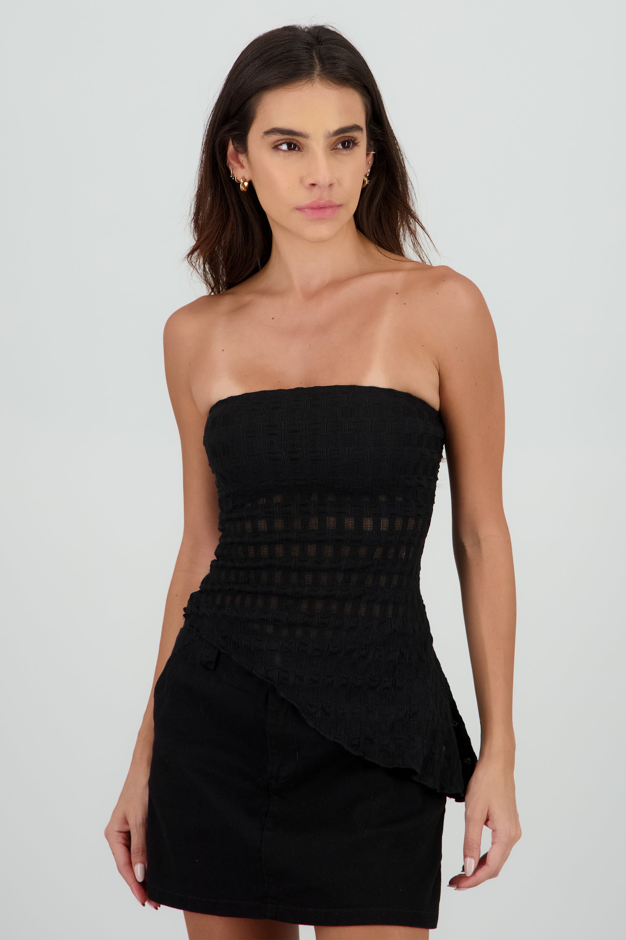 Top strapless asimetrico encaje NEGRO