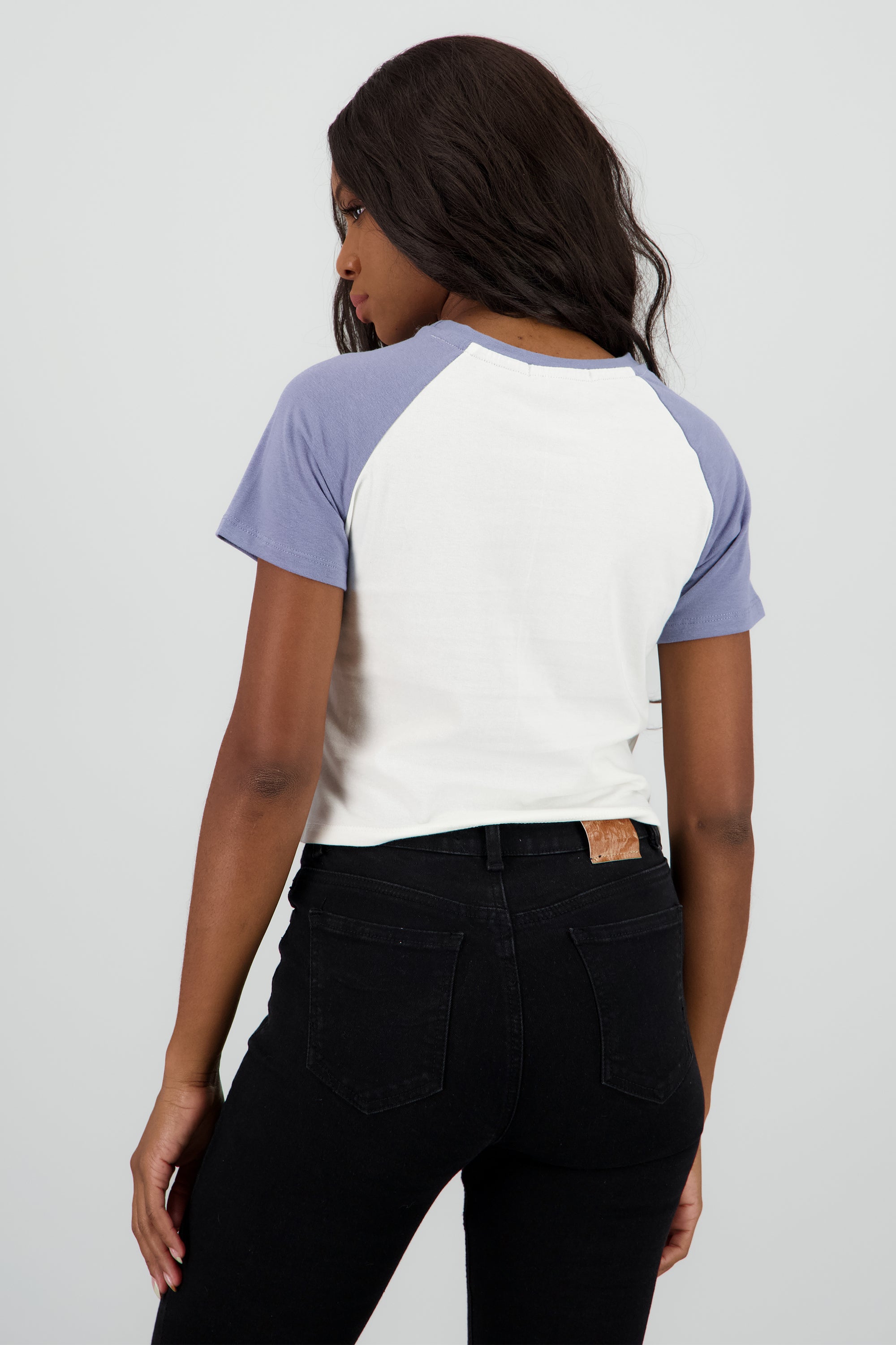 Top con numeros estampados contraste mangas AZUL COMBO