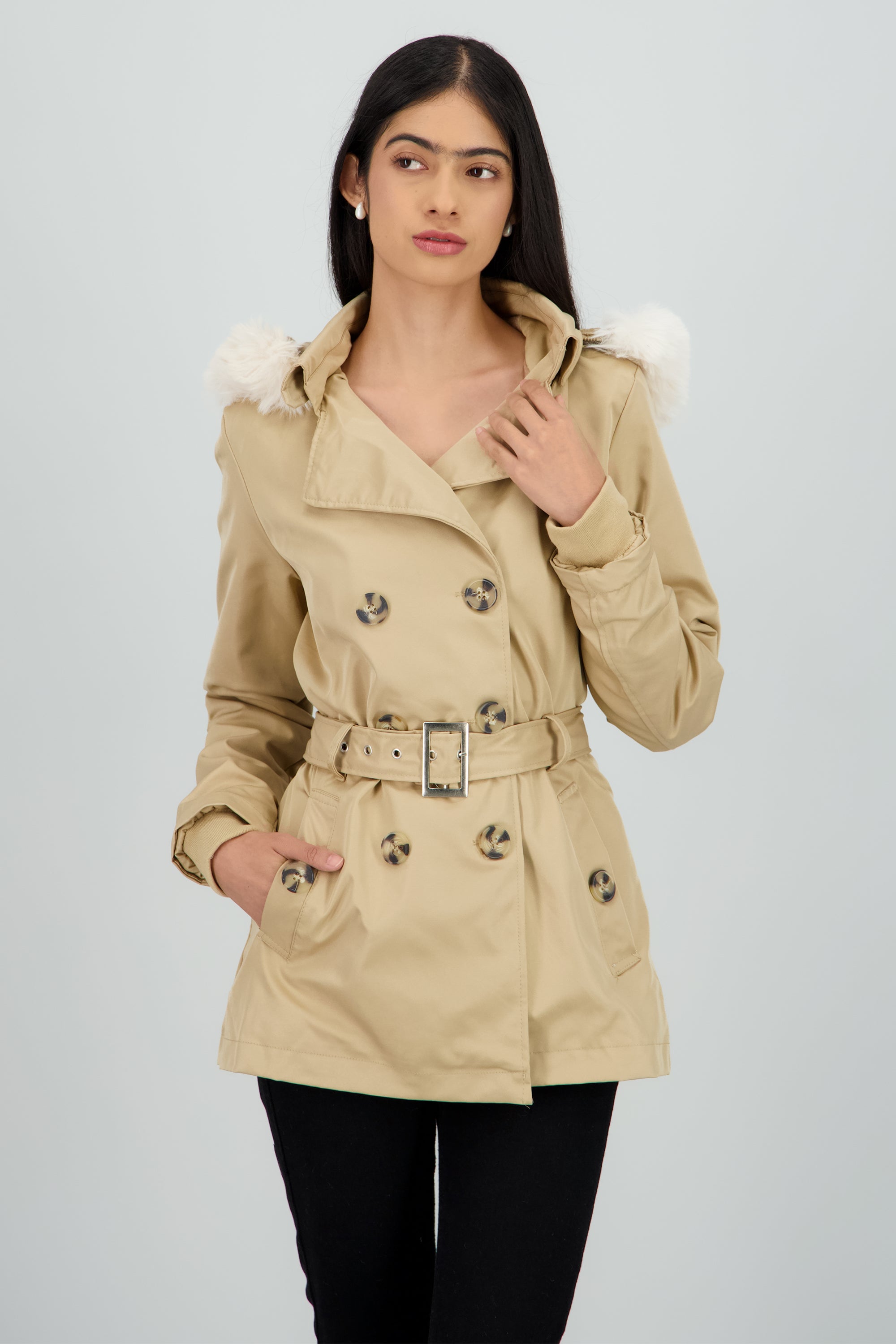 Gabardina con botones det peluche BEIGE