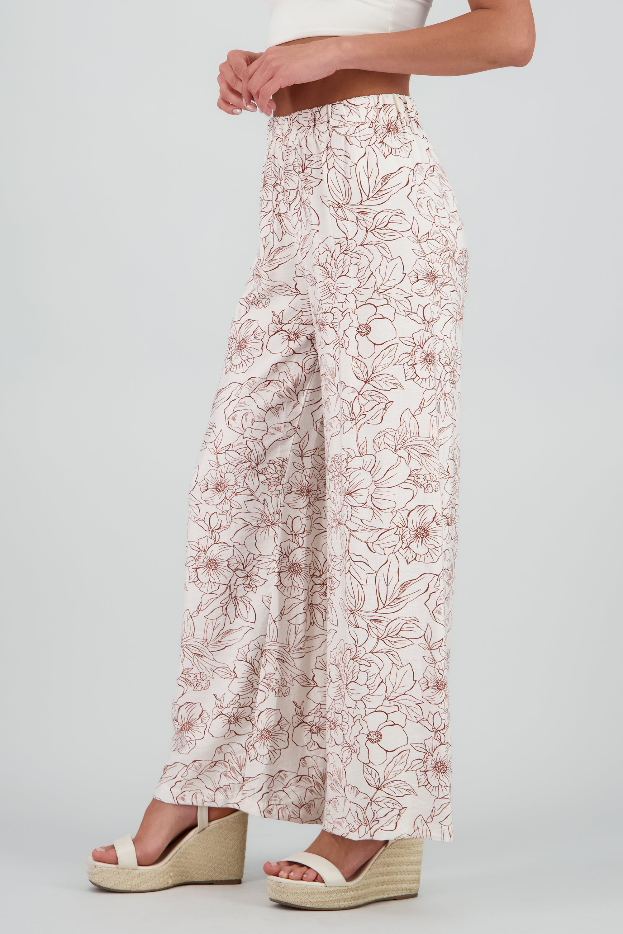 Pantalones amplio estampado flores CAFE COMBO