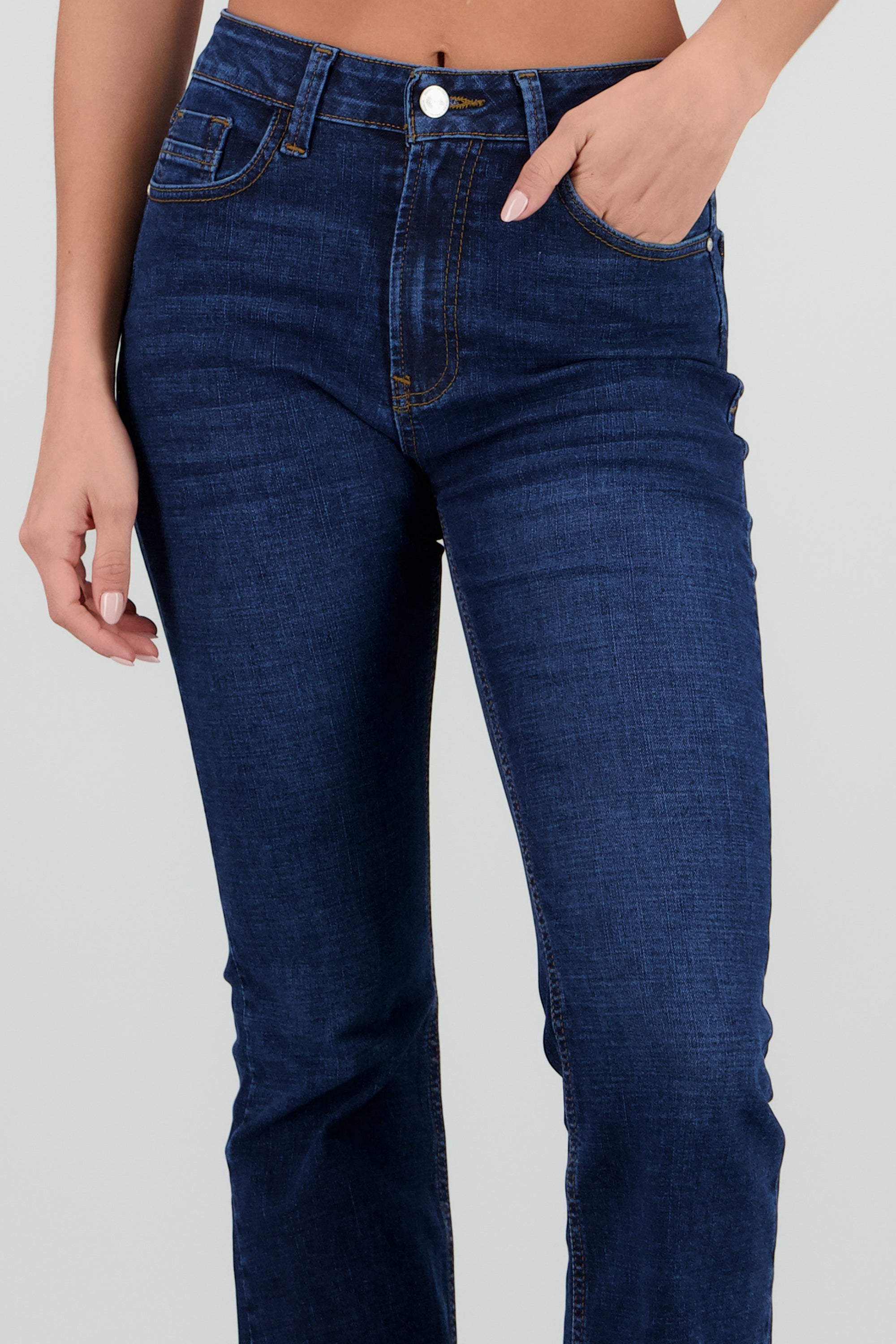 Jeans básicos flare al corte DARK WASH