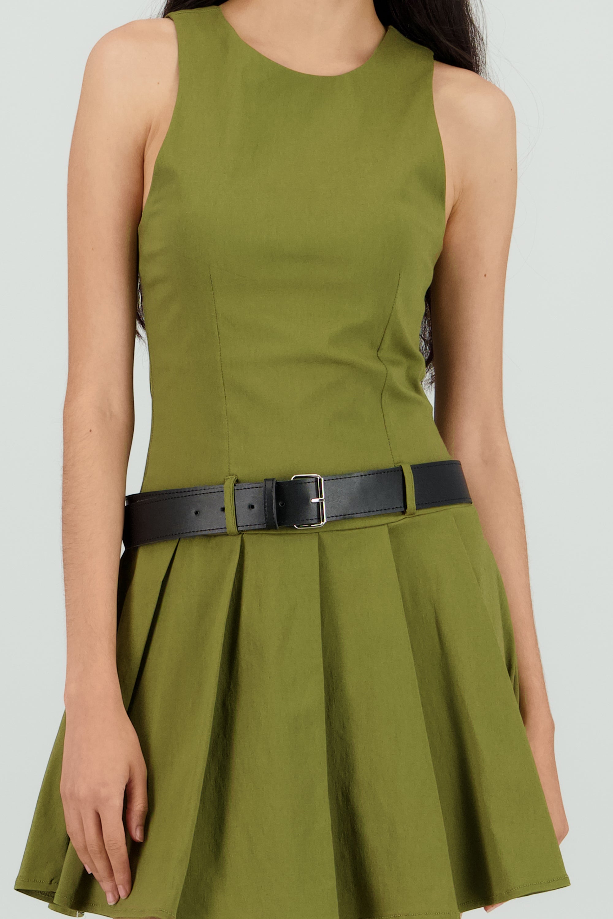Vestido mini drop waist detalle cinturón OLIVO