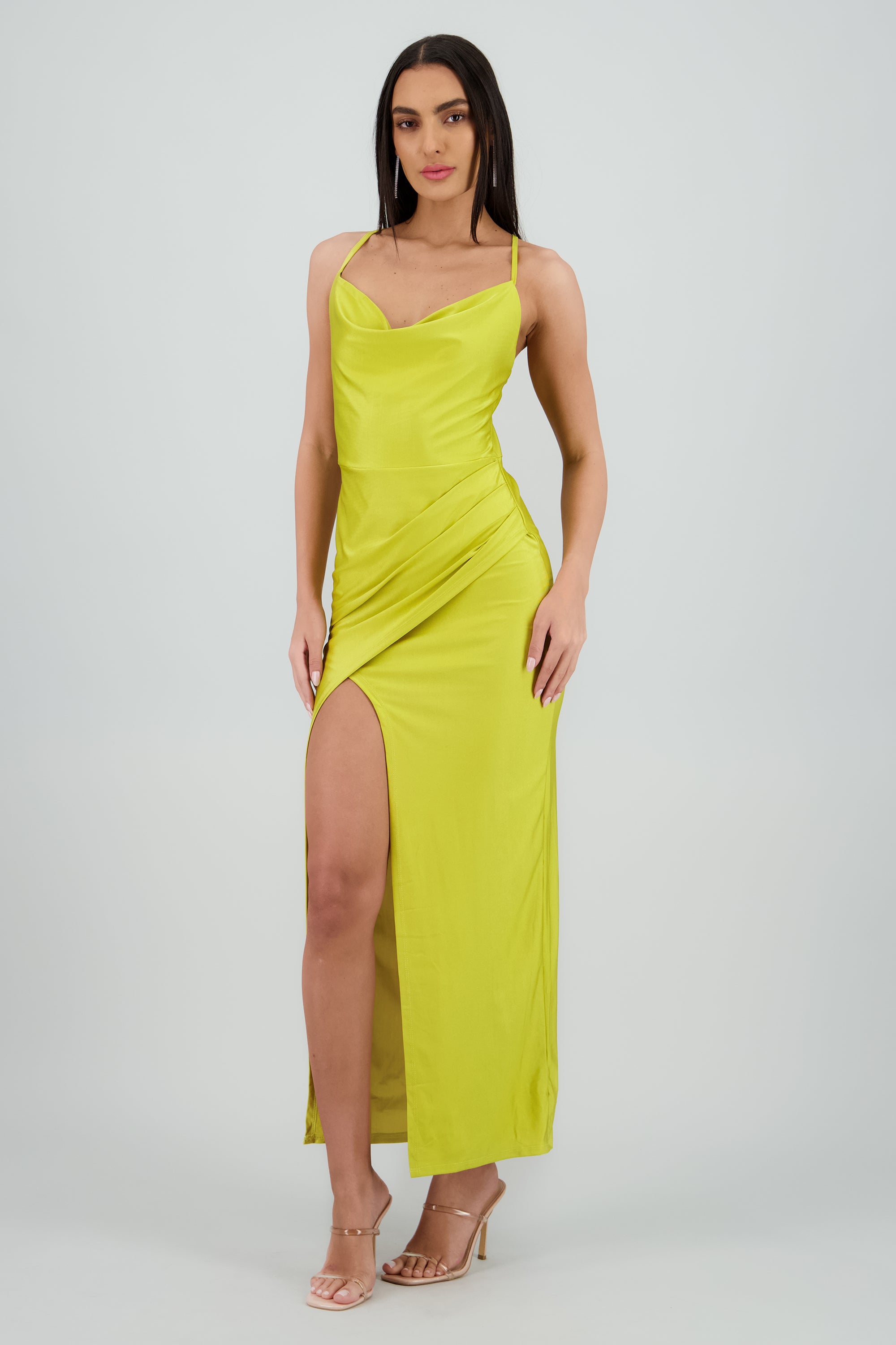 Vestido satinado drapeado costado VERDE